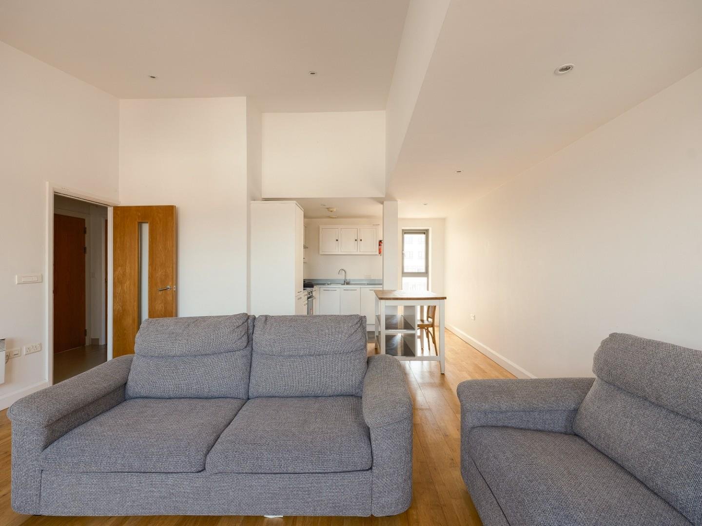 505 kings quarter apartments kings square avenue 34859077 cnr58896