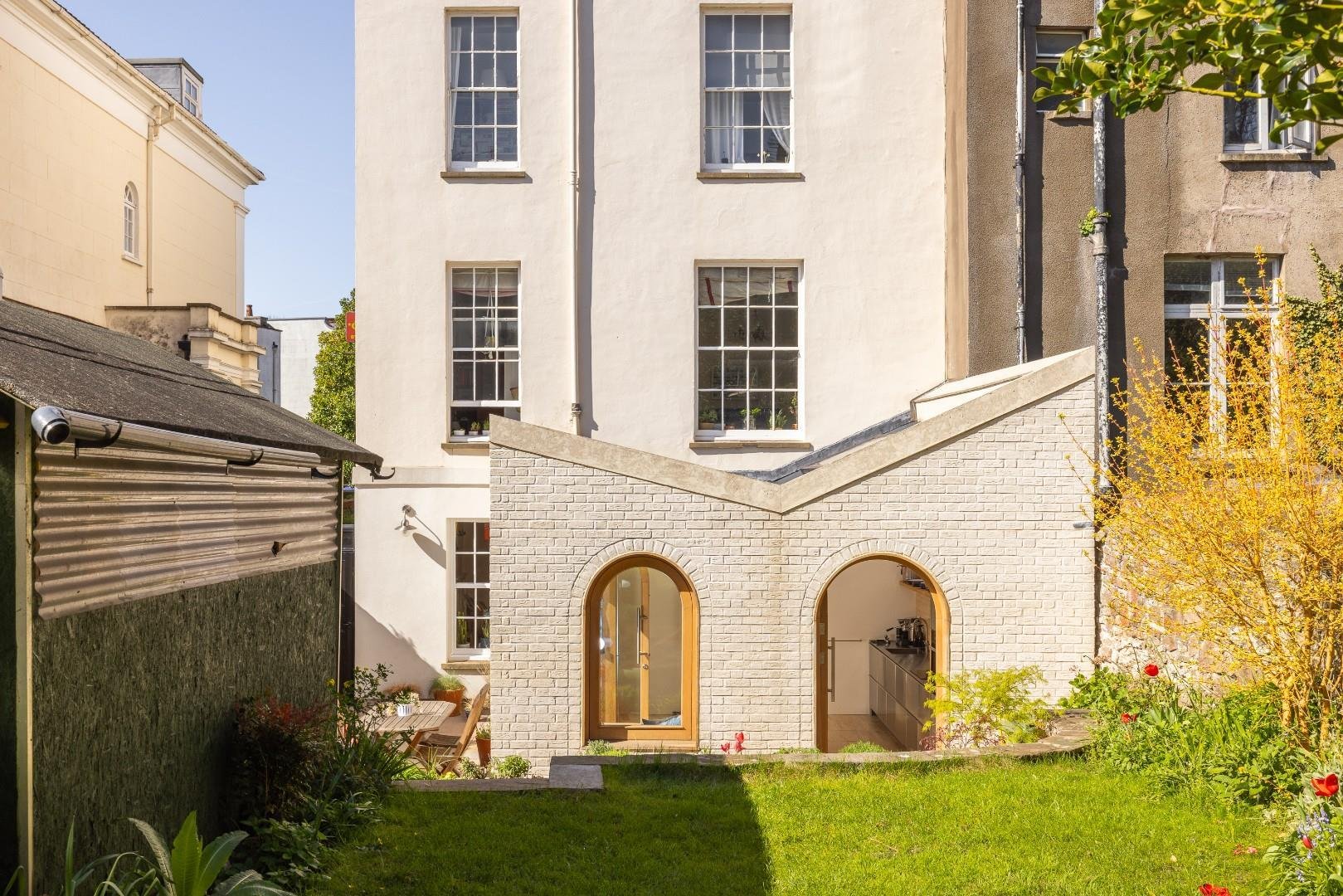 Aberdeen road cotham 34602077 char9733