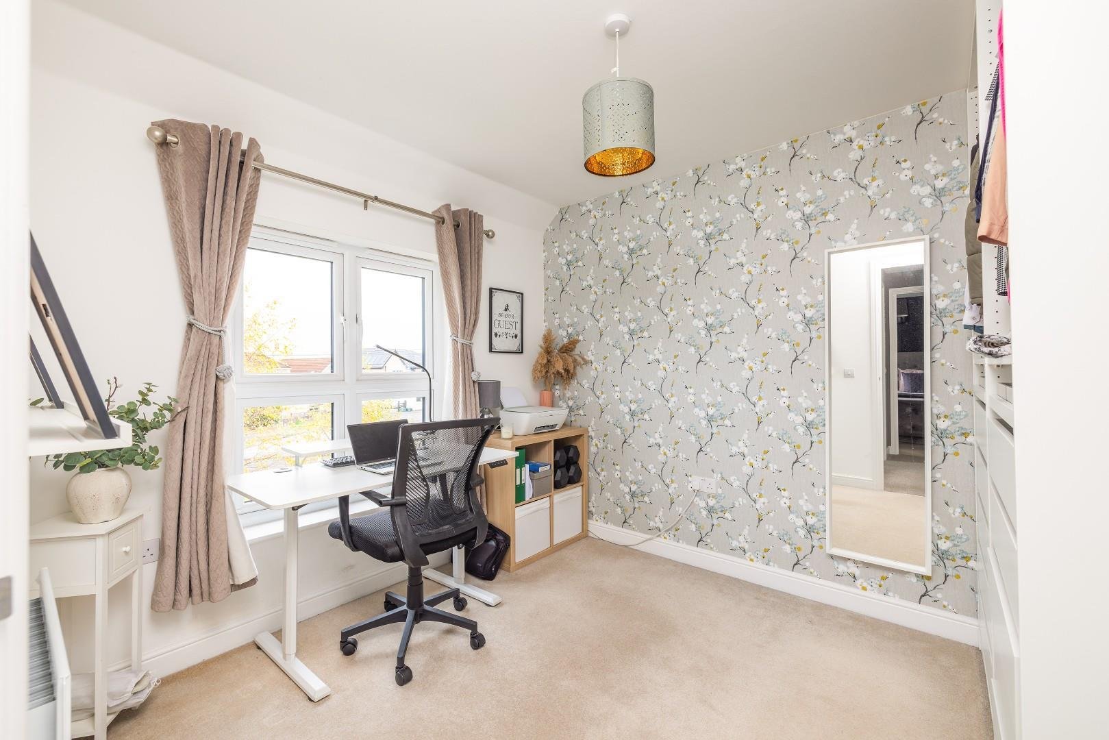 Alexander road frenchay 34367750 char0622