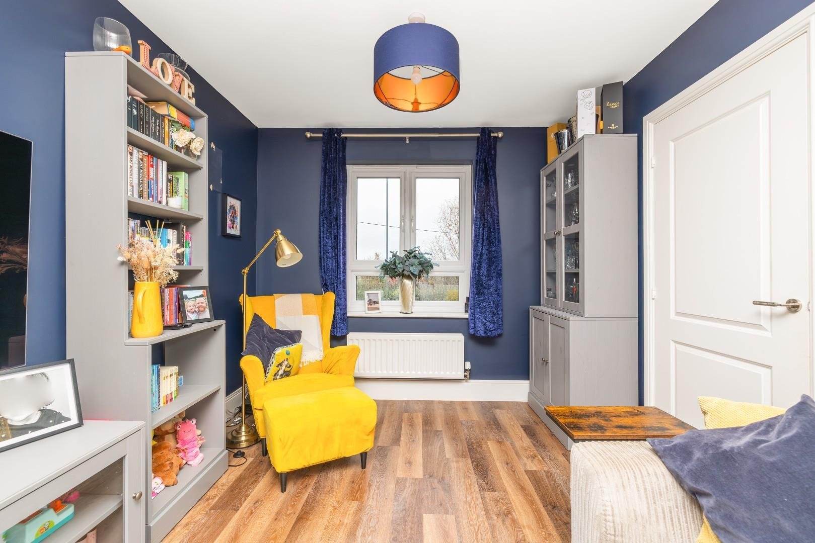 Alexander road frenchay 34367750 char0631
