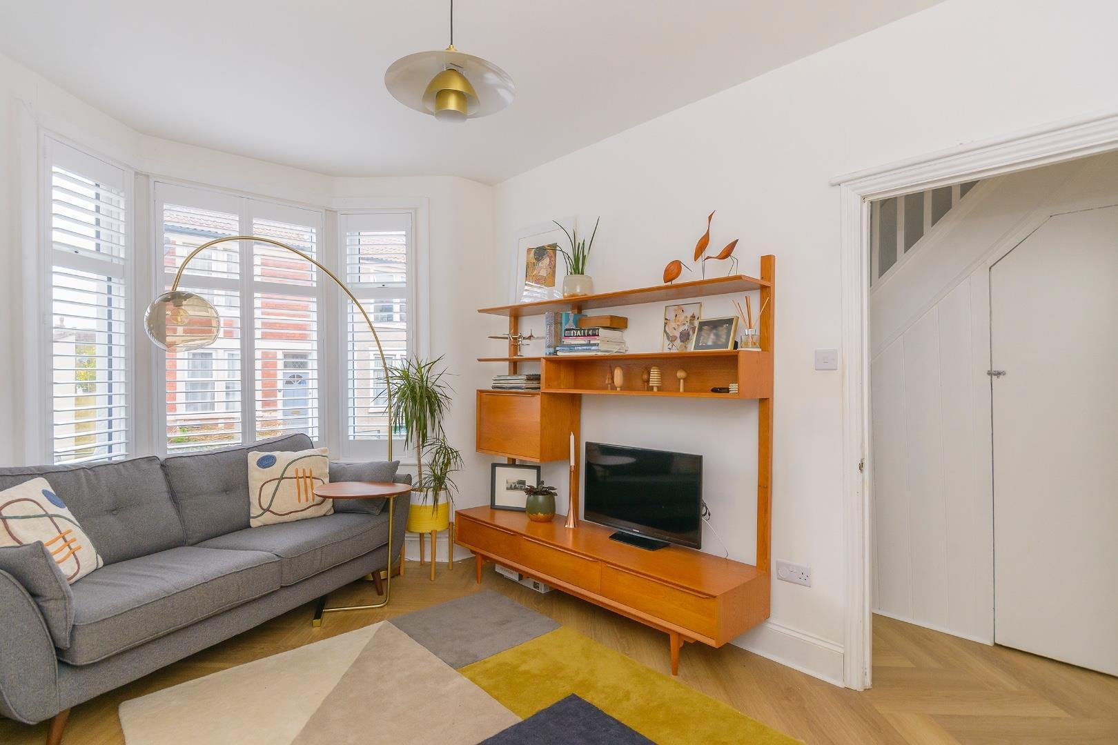 Altringham road st george 32271076 daormahgnirtla72 living room c