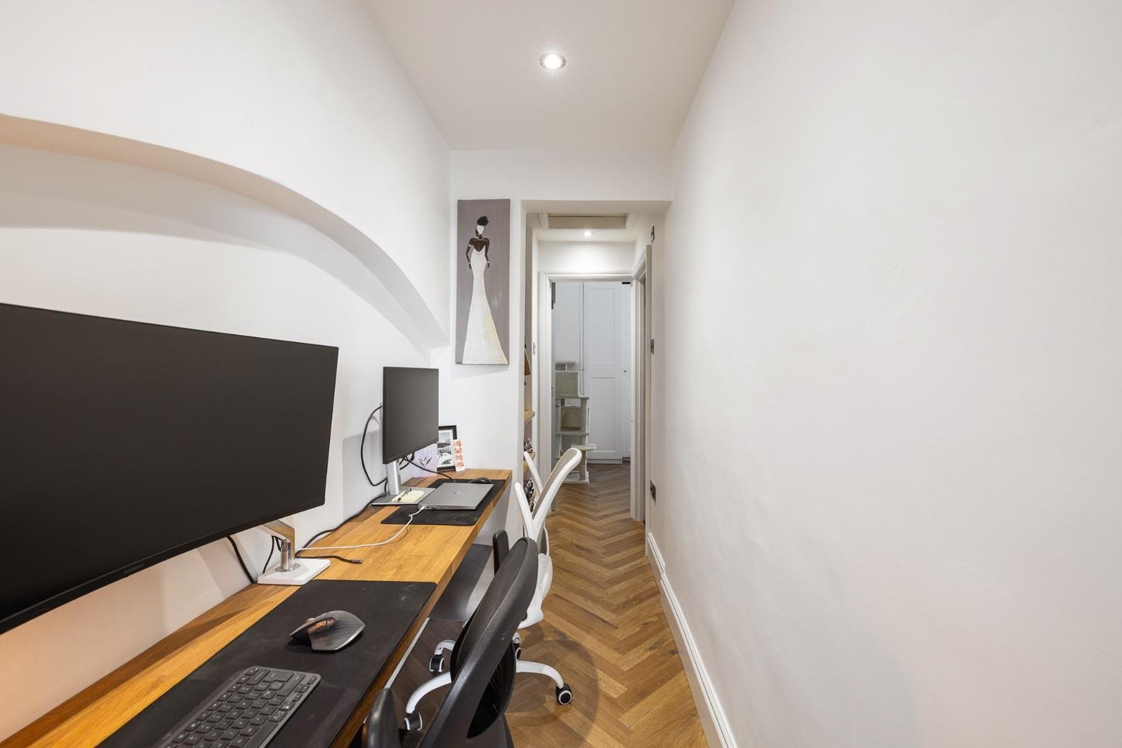 Apsley villas kingsdown 34679221 char9054