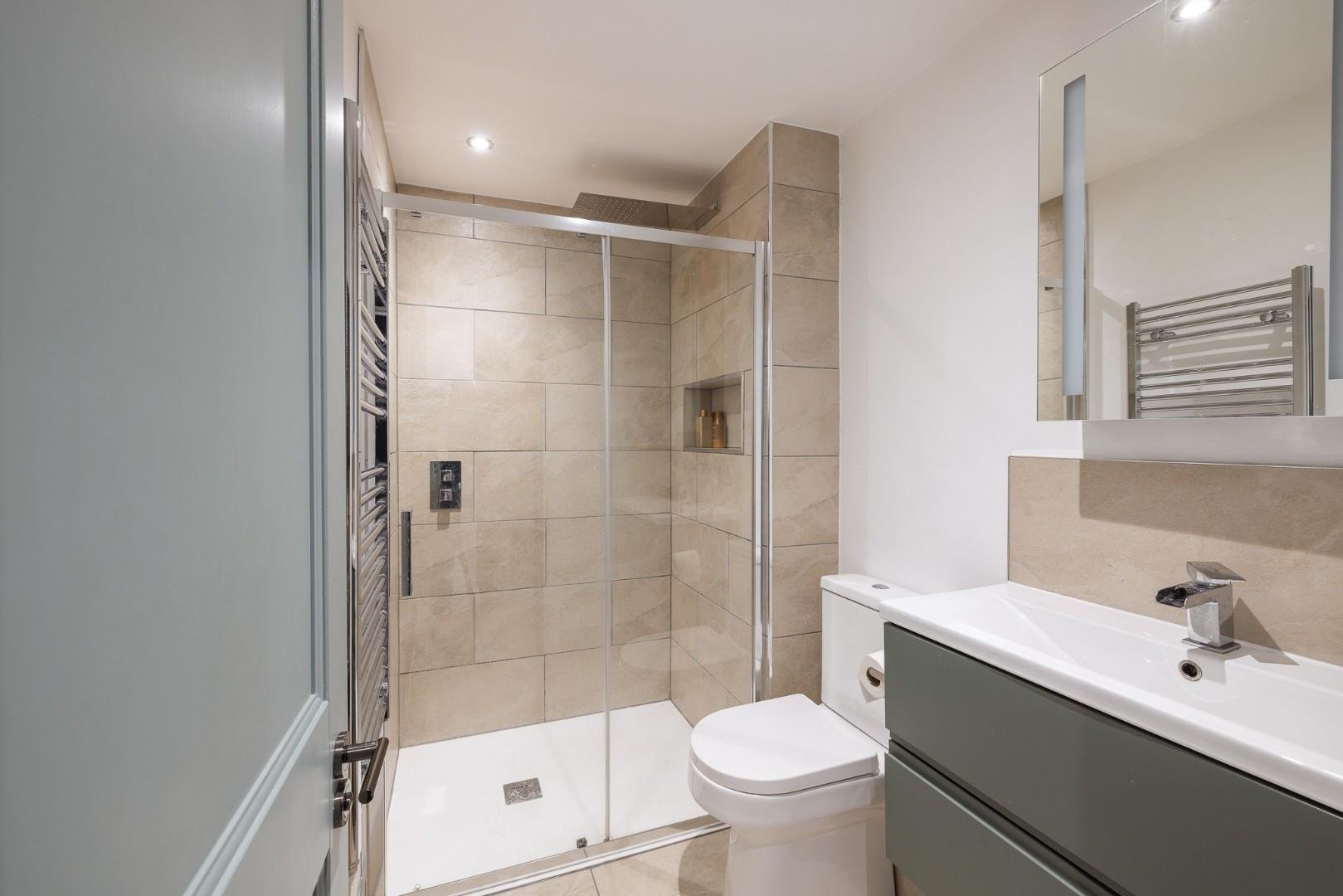Apsley villas kingsdown 34679221 char9059