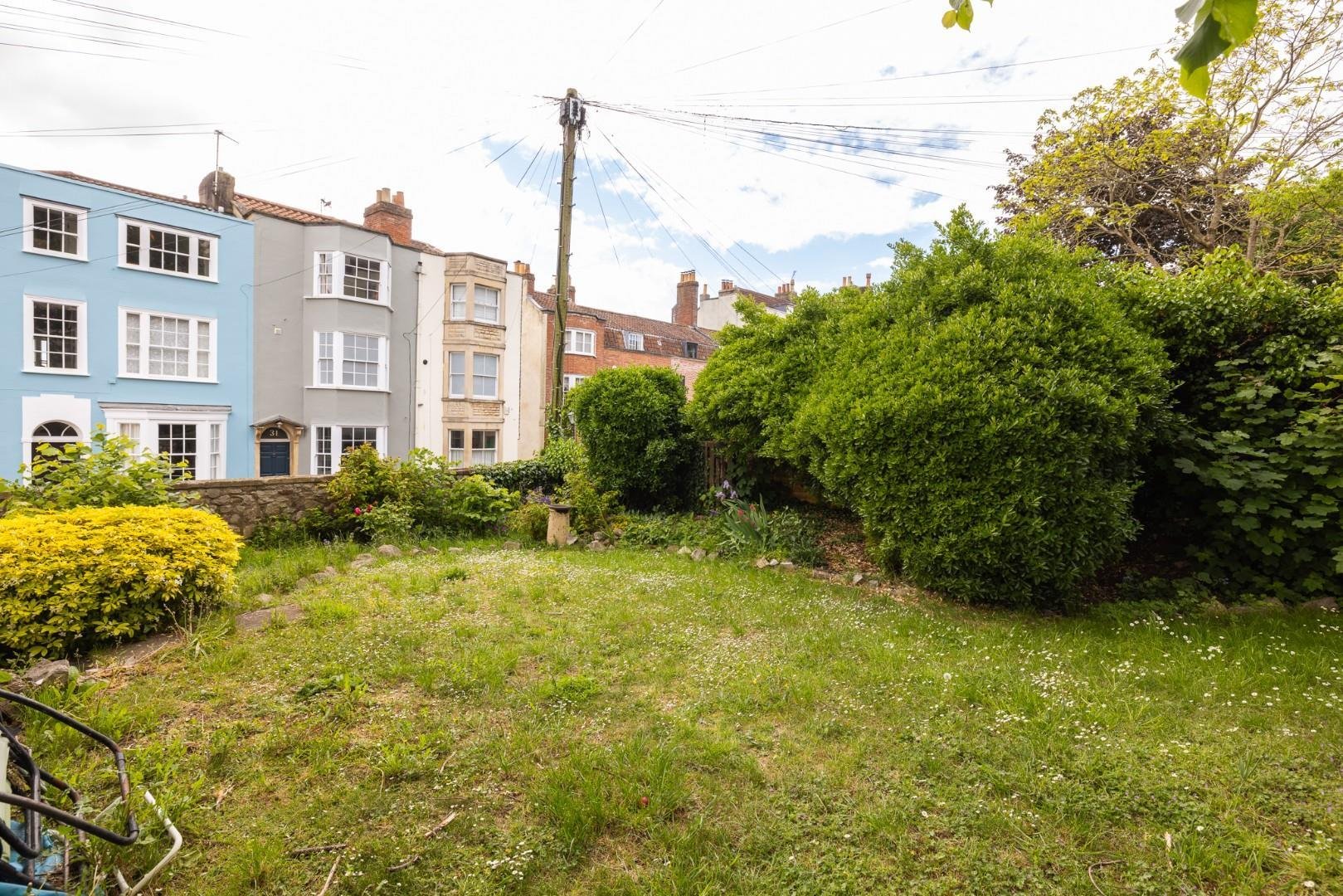 Apsley villas kingsdown 34679221 char9715