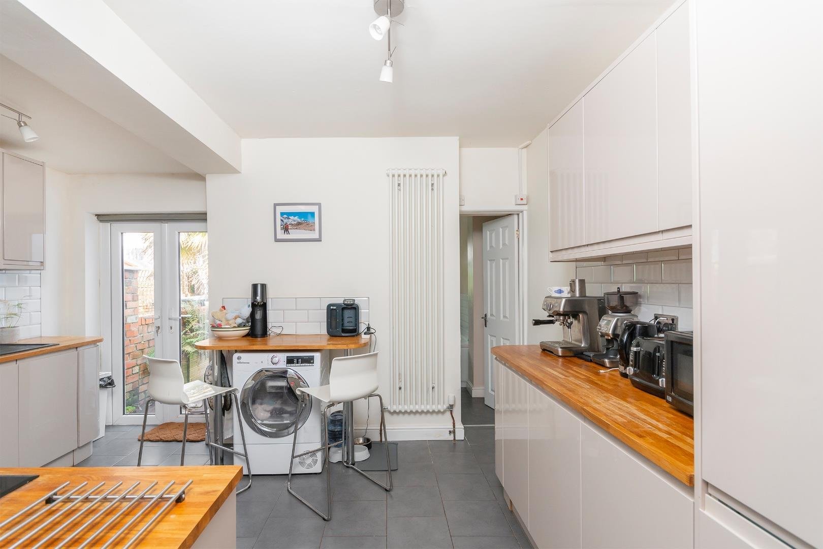 Argus road bedminster 32955218 2 ar1 br kitchen a