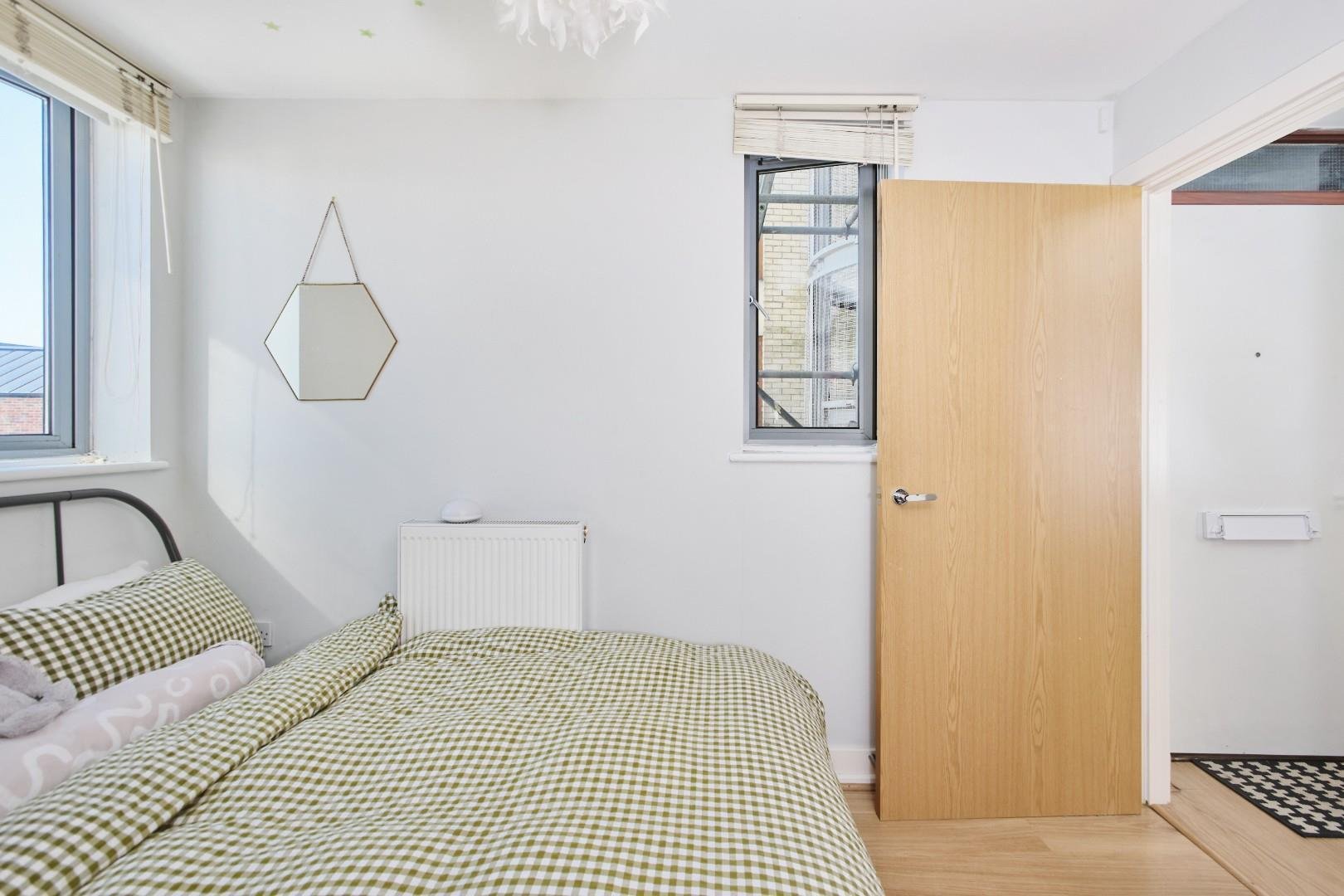 Armidale place montpellier 33816842 jaj bs65 bq 0009
