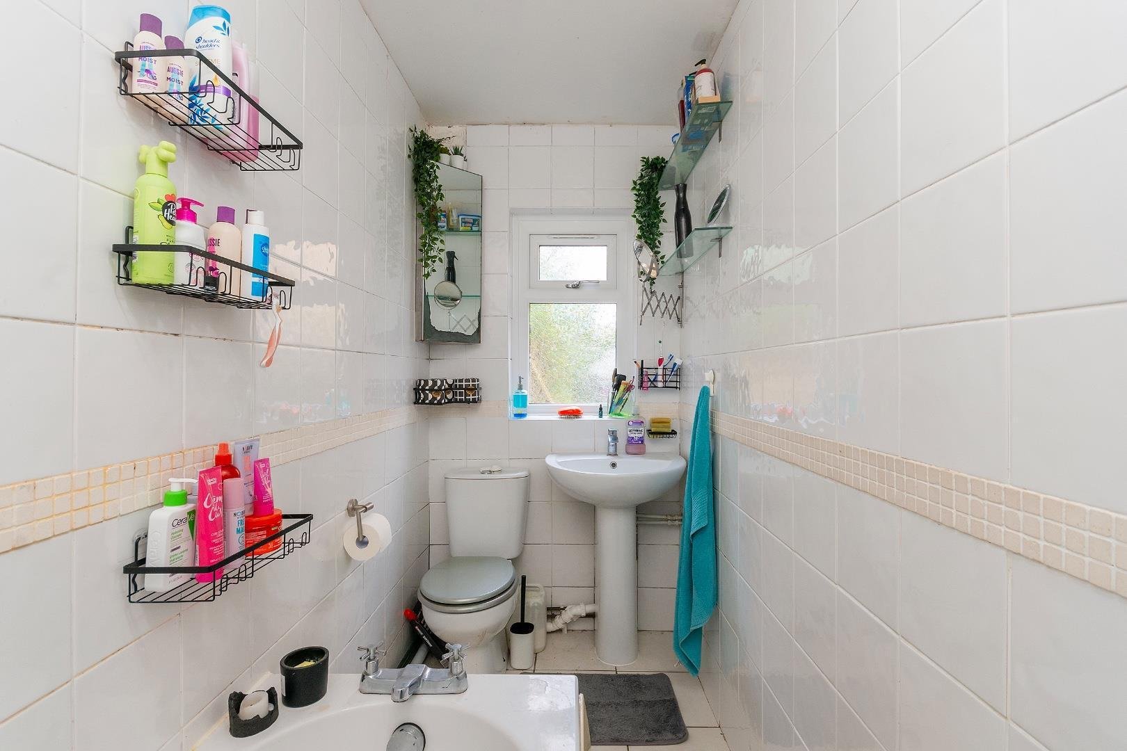 Ascot road southmead 33575412 1 a9 rsd bathroom b