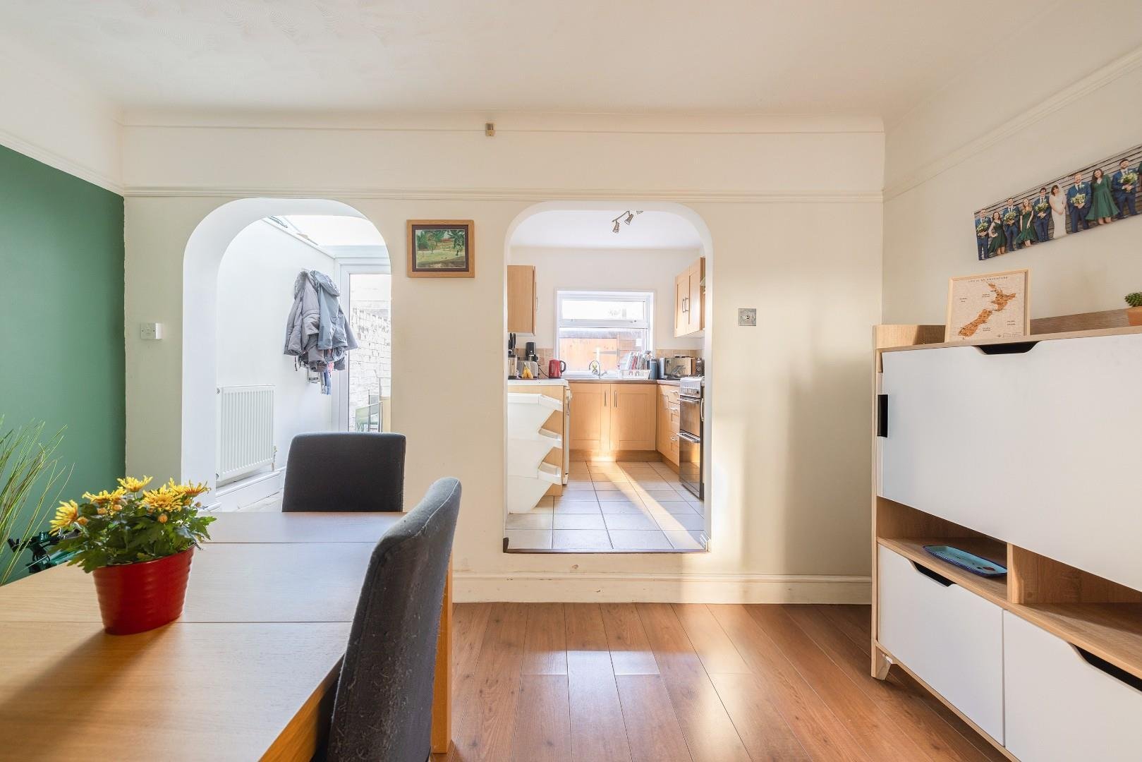 Ashgrove road bedminster 34331211 char9734