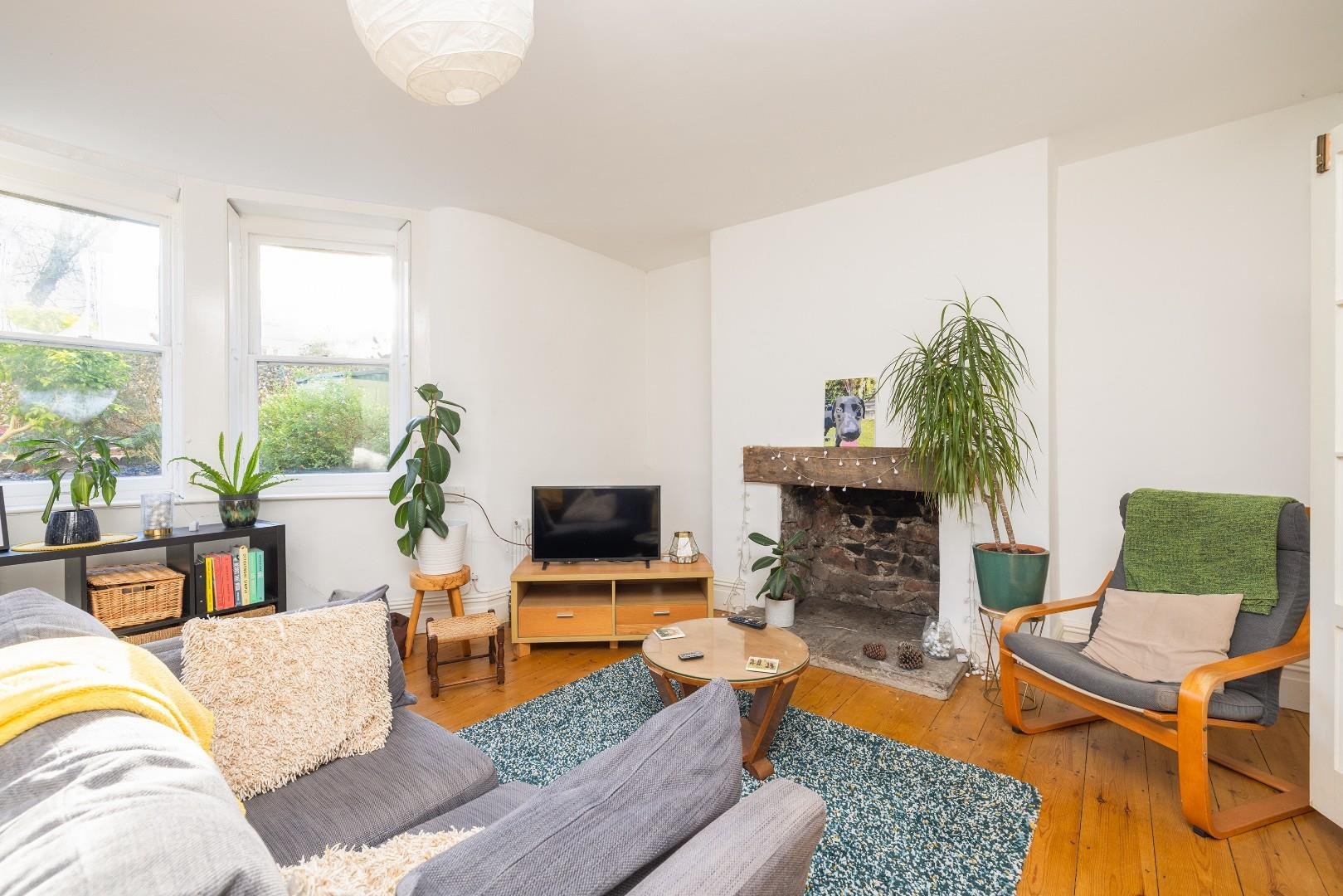 Ashgrove road redland 34369910 char0053