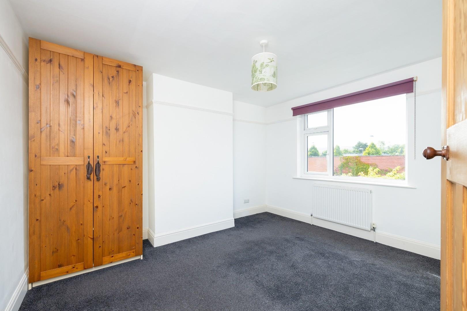 Ashton drive ashton vale 33288253 cd7 a3631