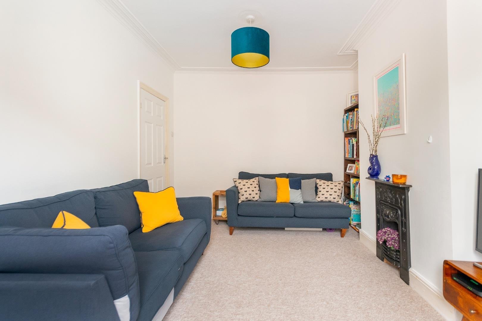 Aubrey road bedminster 33675692 1 a1 r6 br living room a