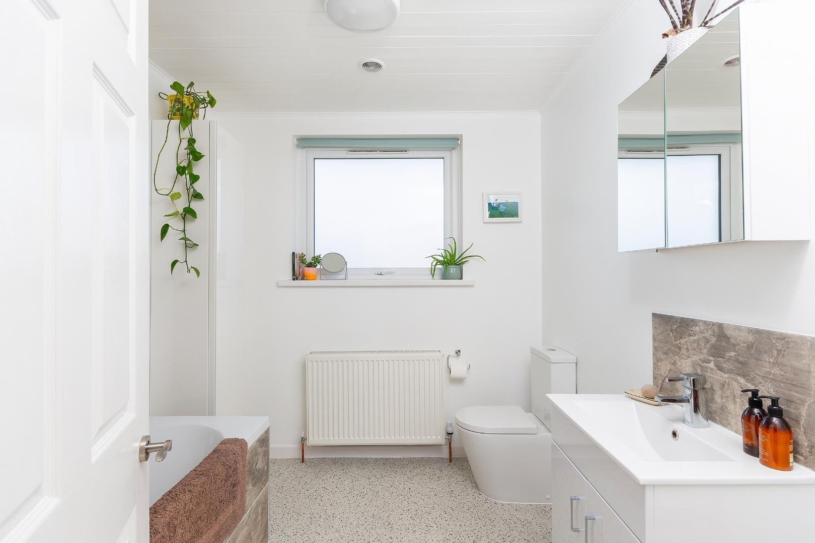 Banwell road ashton 33693814 0 b7 ran bathroom c