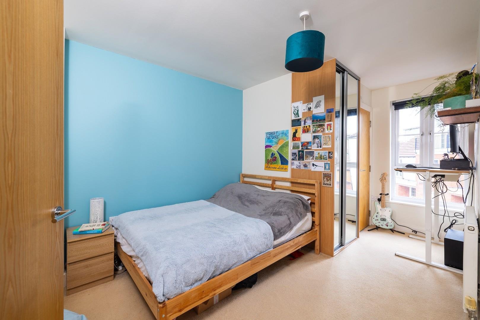 Bartholomews square horfield 34392504 char0637