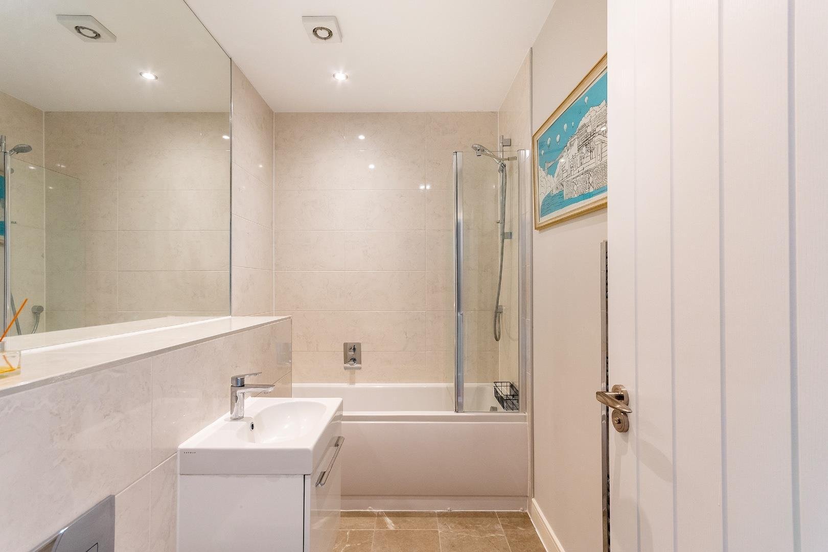 Bathwell road totterdown 34211734 1 b4 rtn bathroom c