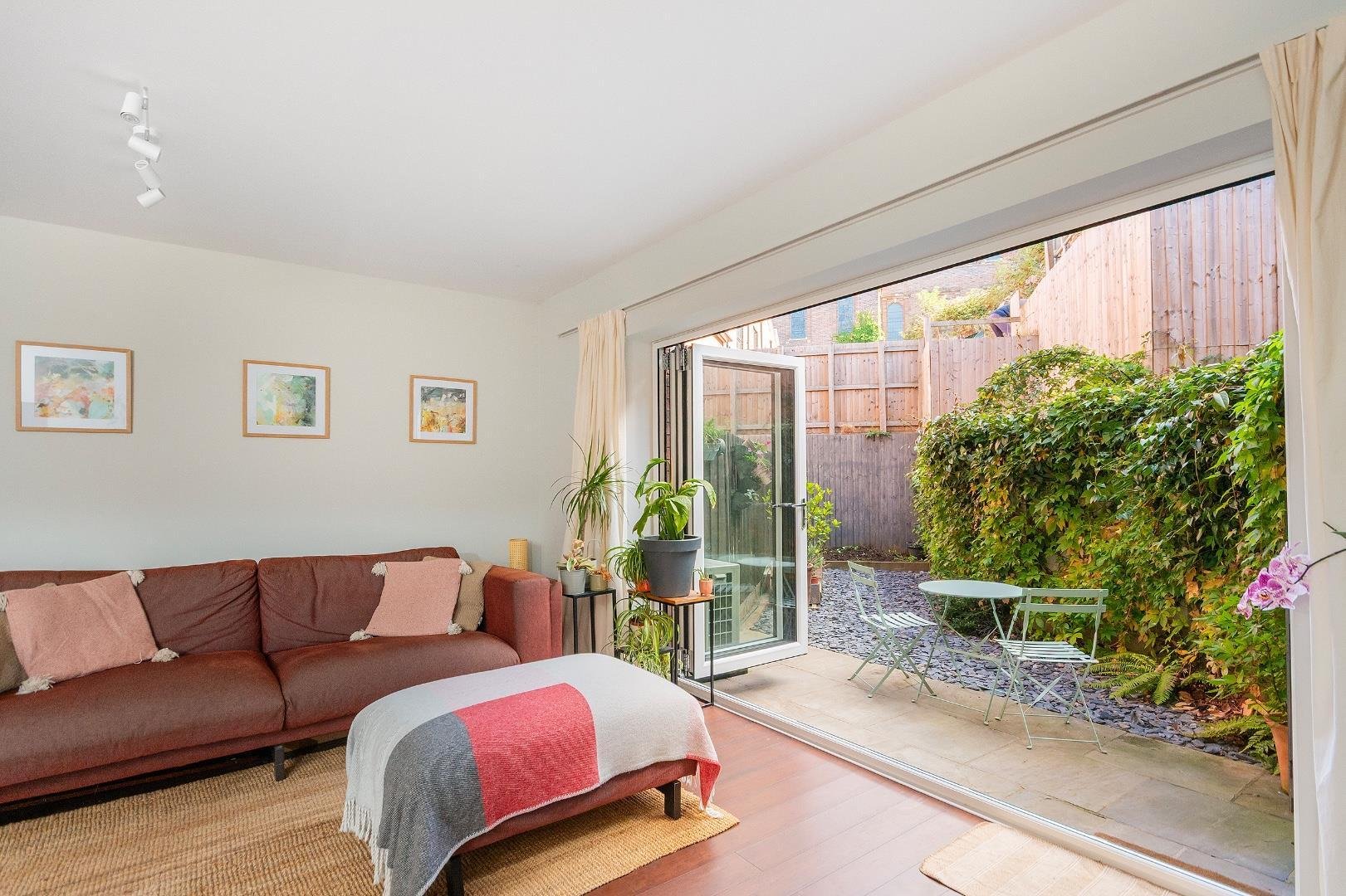 Bathwell road totterdown 34211734 1 b4 rtn reception c