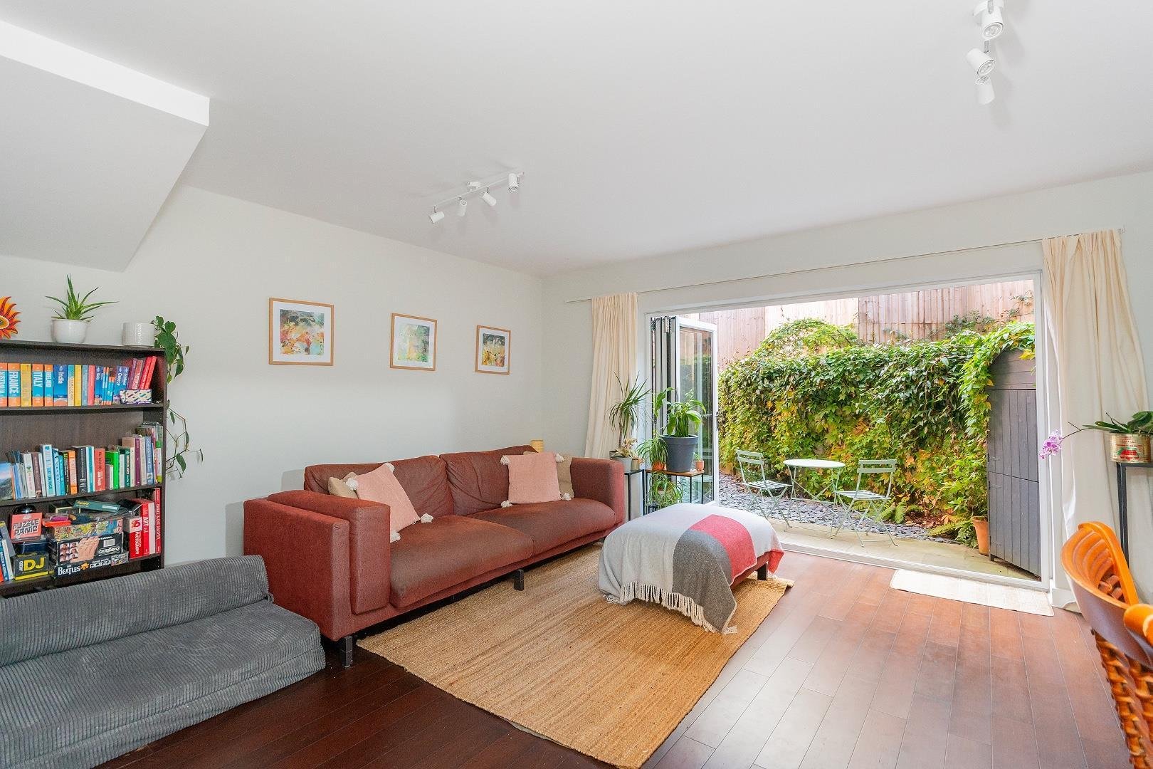 Bathwell road totterdown 34211734 1 b4 rtn reception e