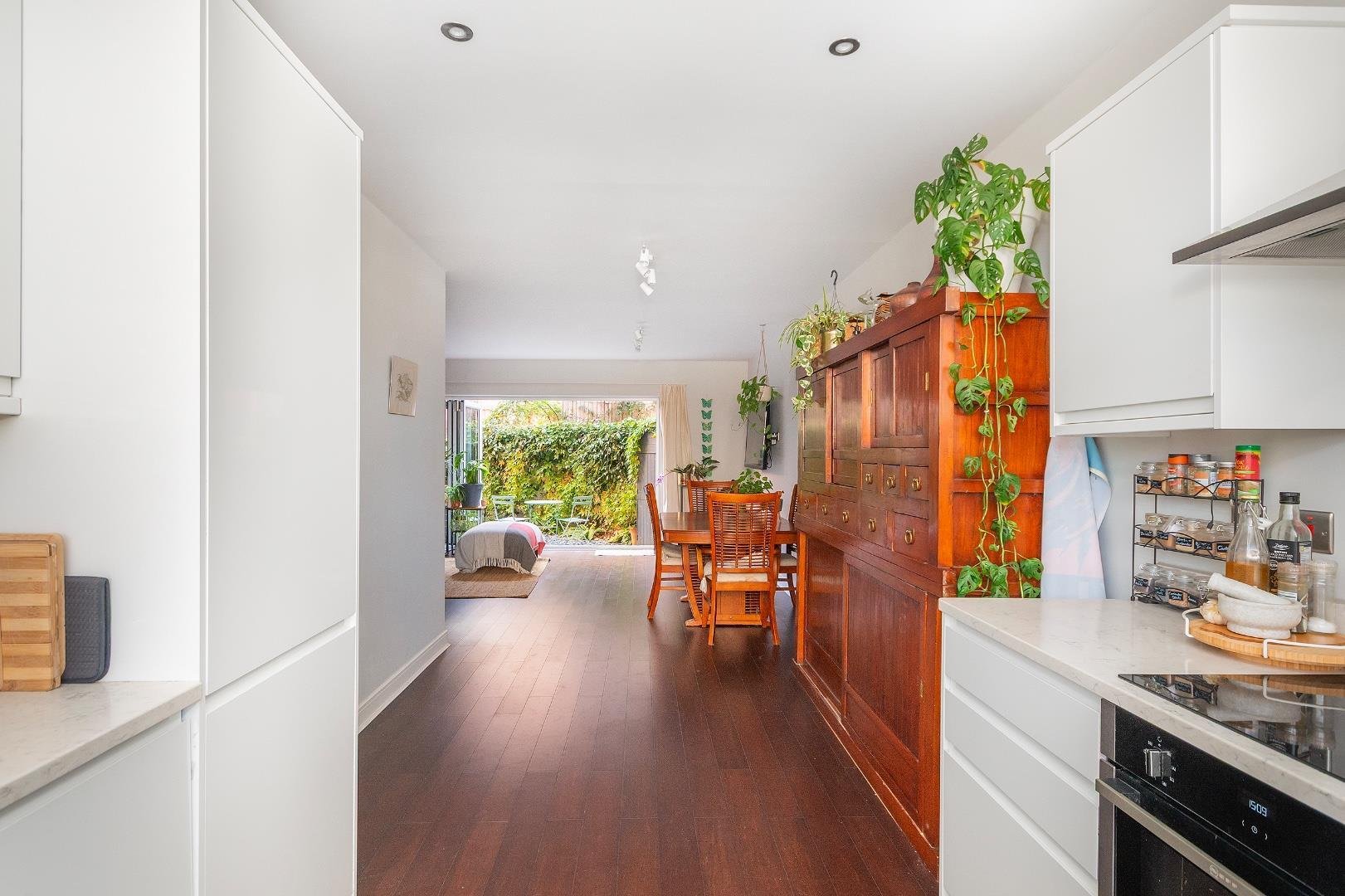 Bathwell road totterdown 34211734 1 b4 rtn reception g
