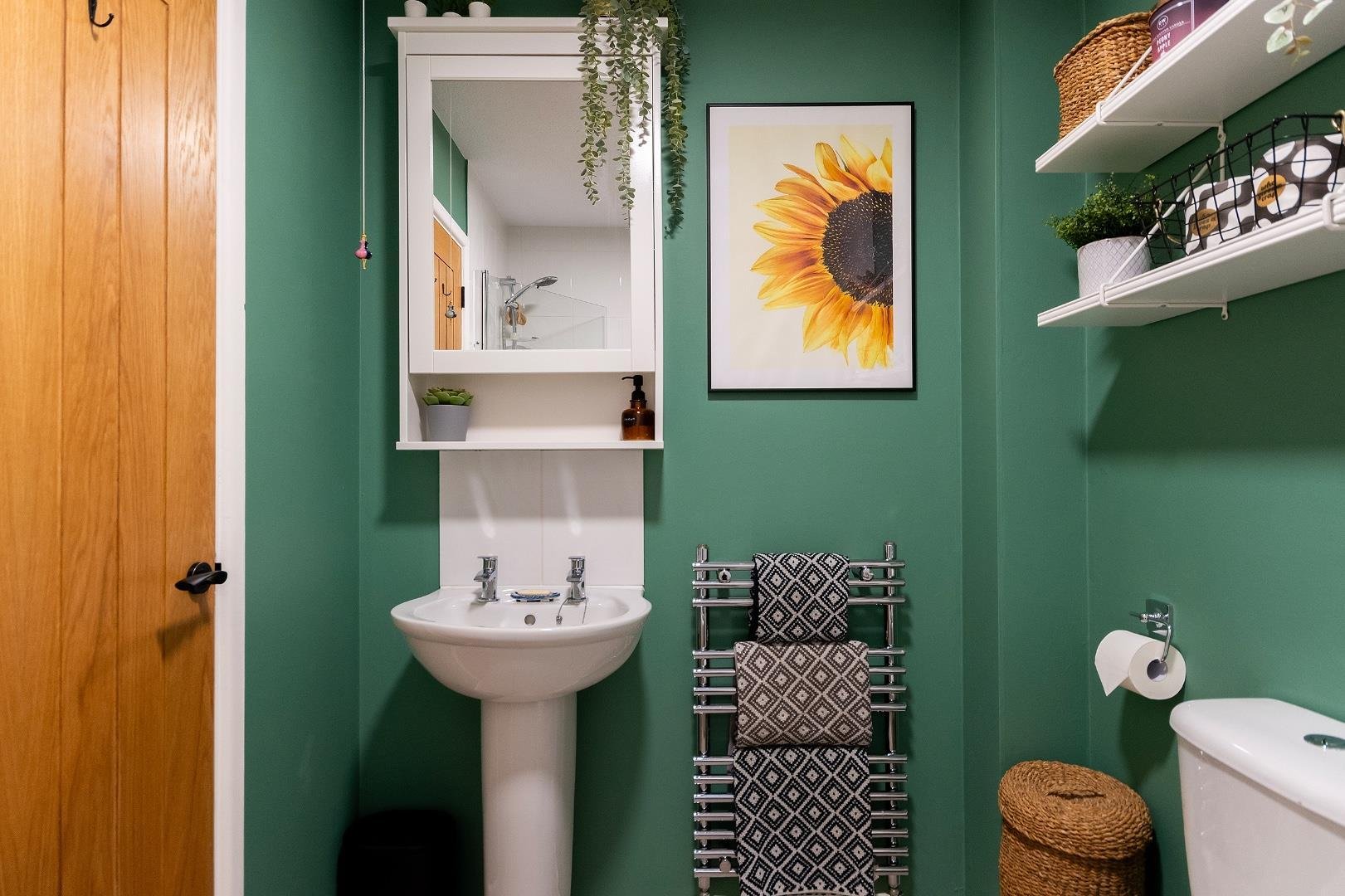 Bay tree close patchway 33633979 0 b5 tcpy bathroom a