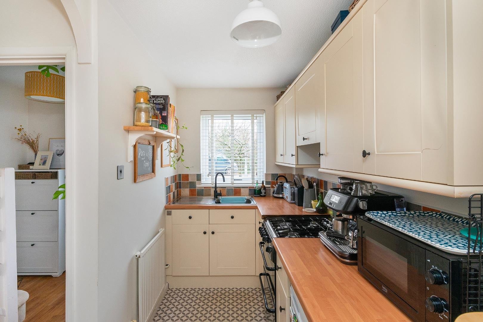 Bay tree close patchway 33633979 0 b5 tcpy kitchen b
