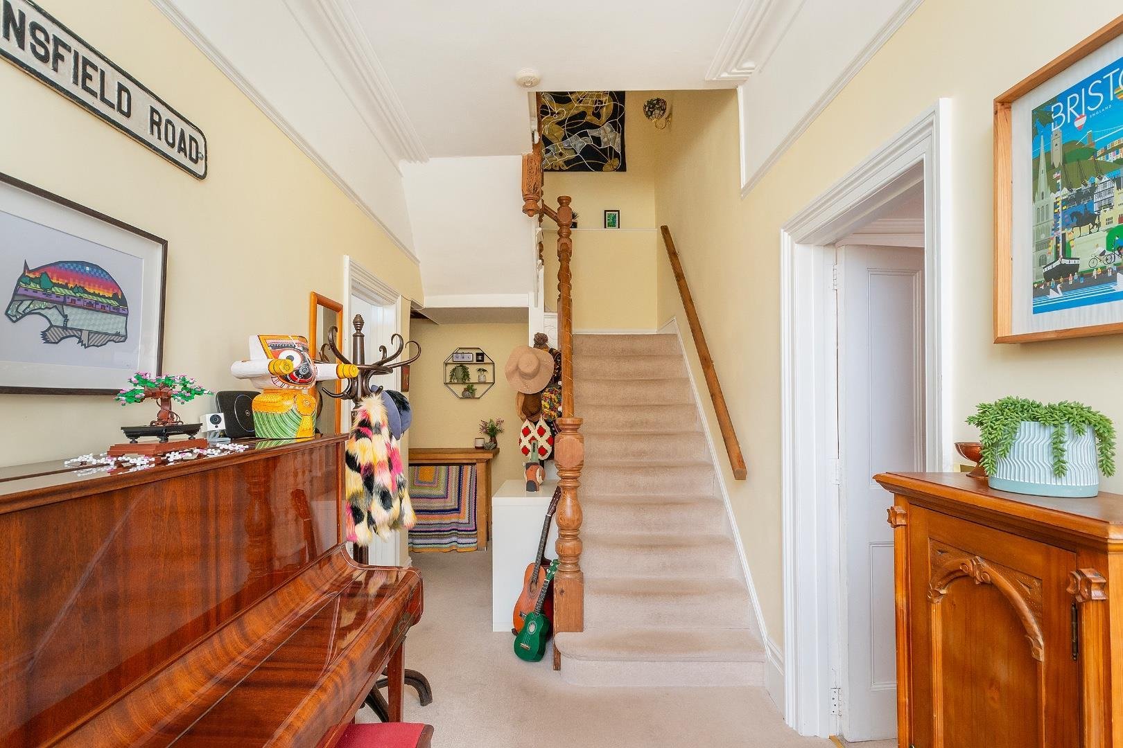 Beaconsfield road knowle 33311454 1 b2 rke hallway b