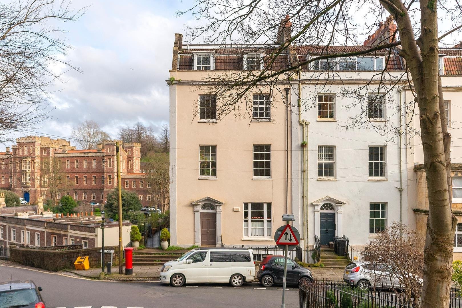 Bellevue clifton 34546482 f1 f9 fbecn external b
