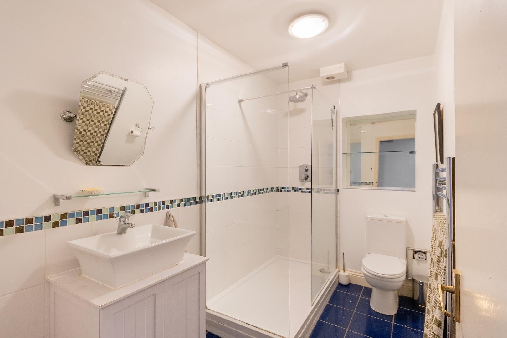 Bellevue clifton 34627535 g1 f0 fbecn bathroom a