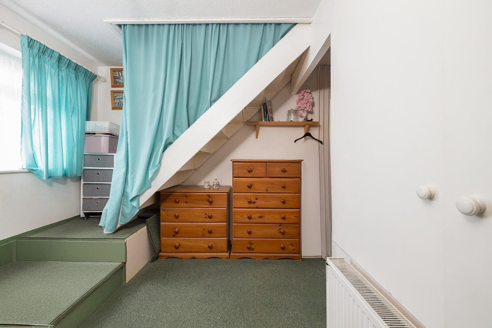 Berry lane horfield 33617313 cd7 a0149