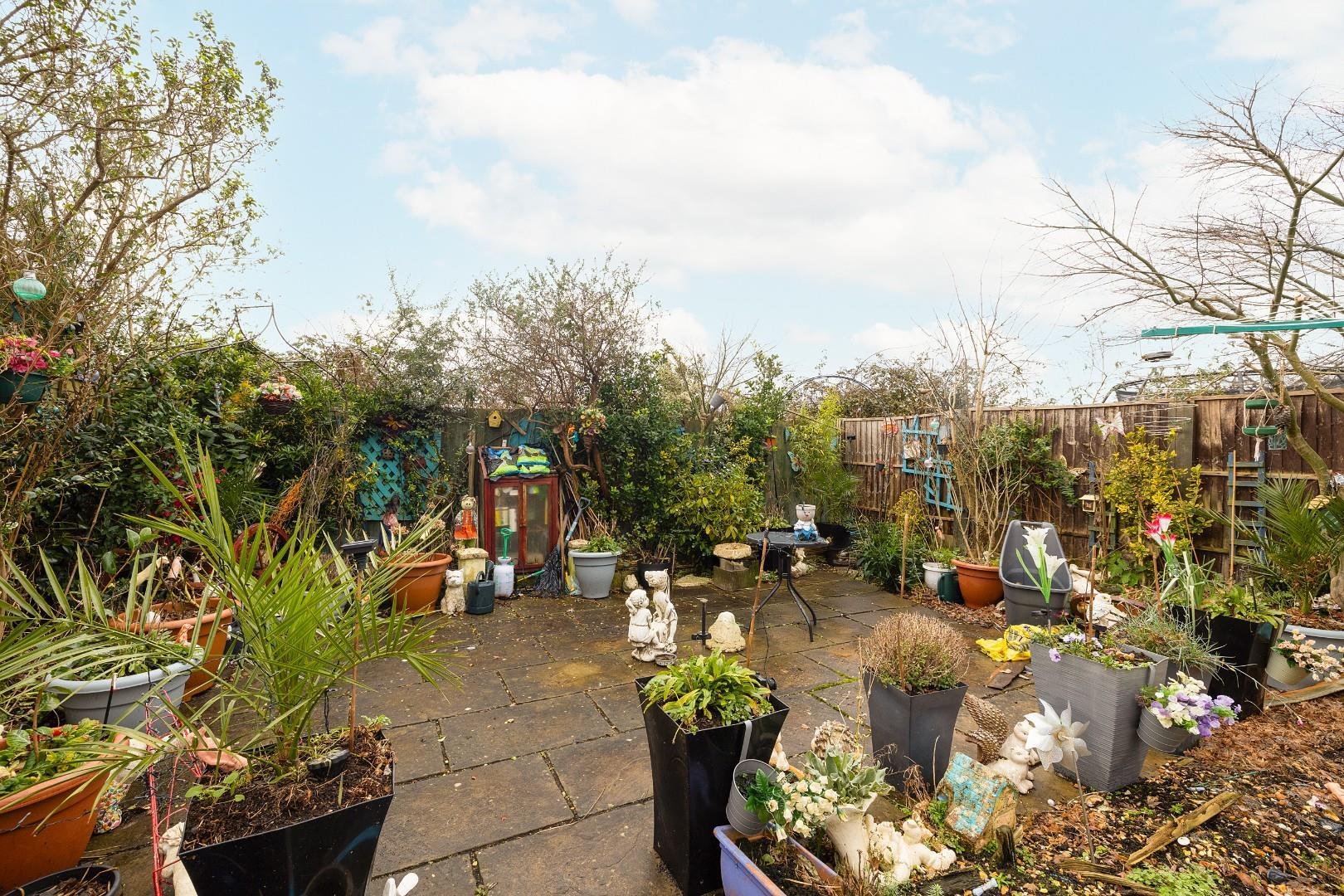 Berry lane horfield 33617313 cd7 a0166