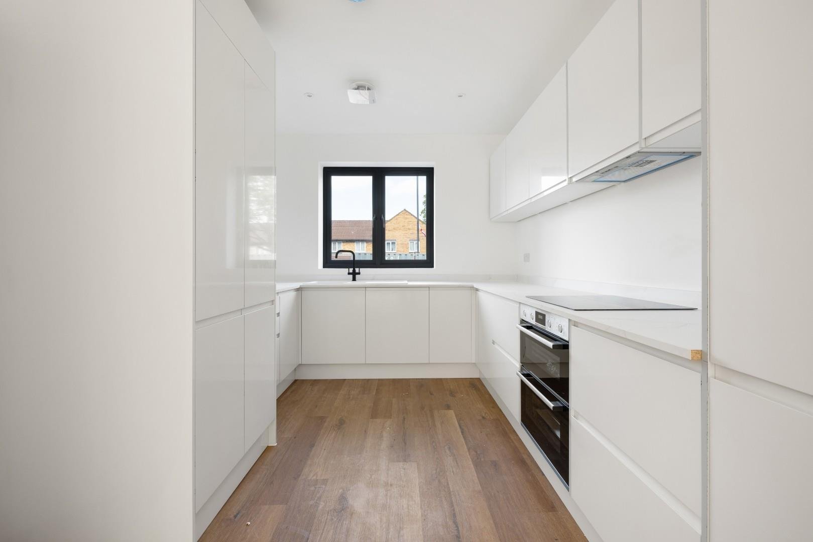 Bishport avenue hartcliffe 34640210 char5625