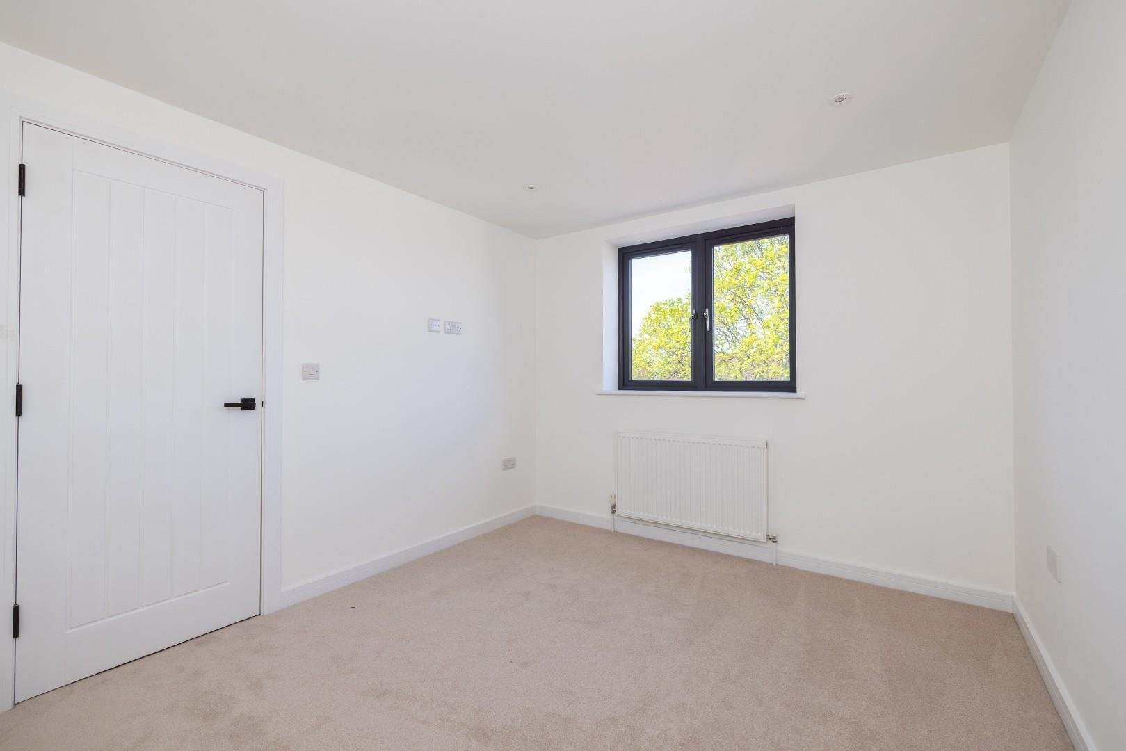 Bishport avenue hartcliffe 34640283 char5572