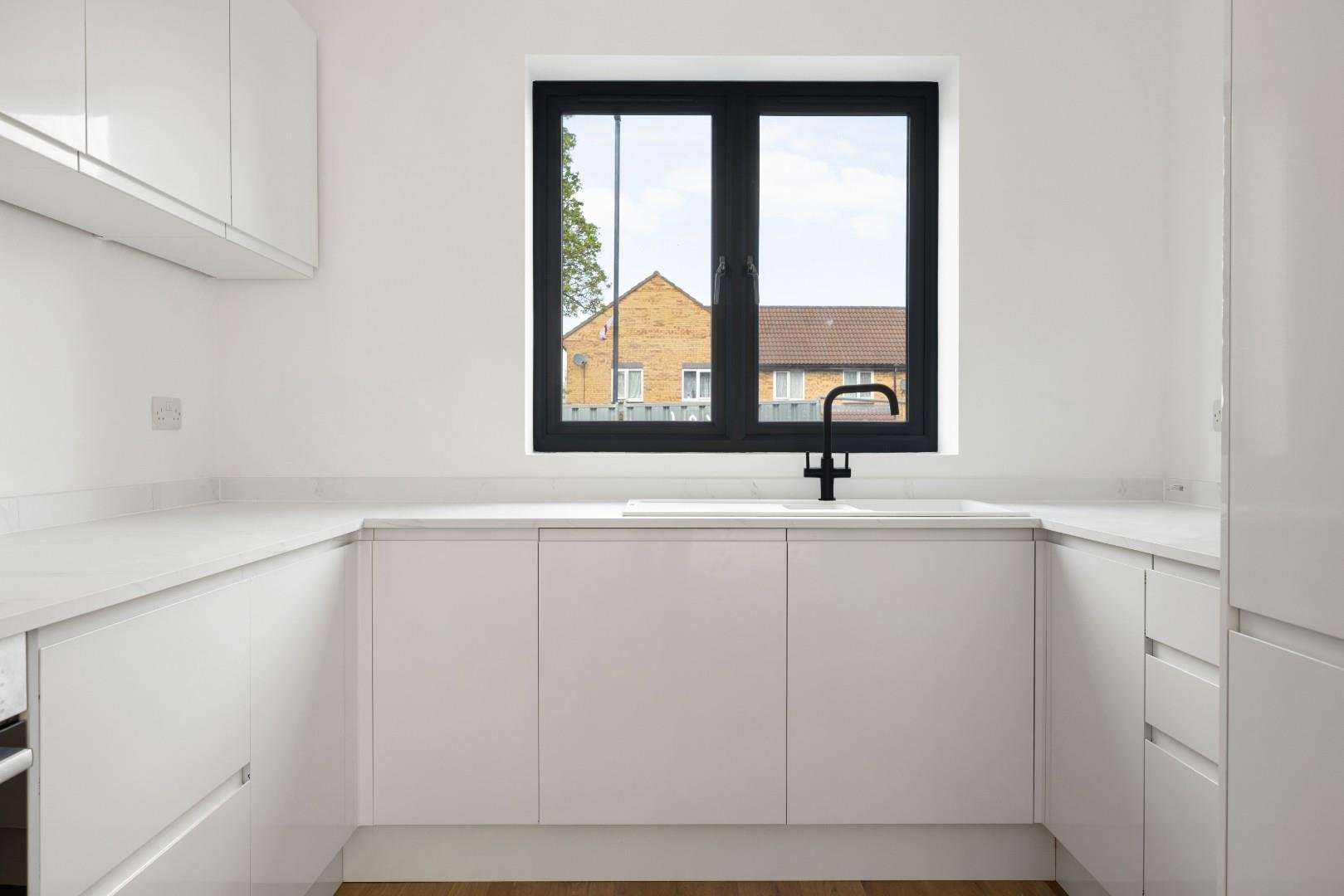 Bishport avenue hartcliffe 34640283 char5631