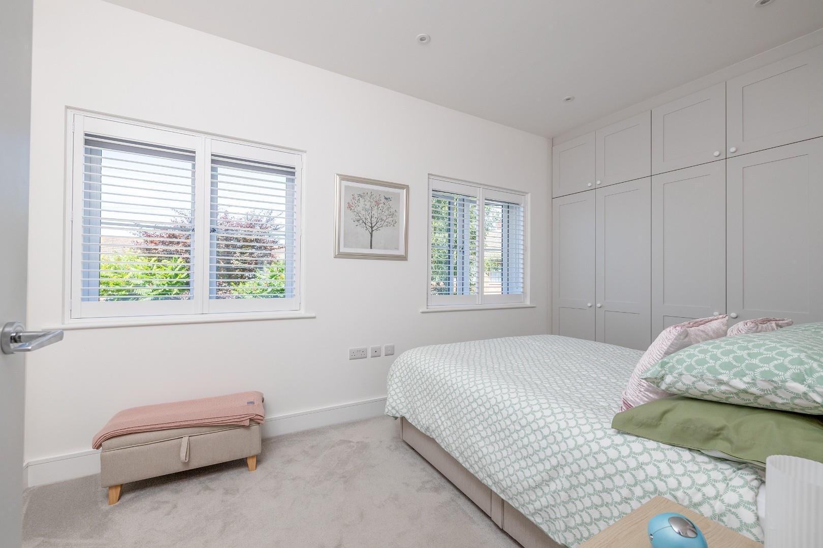 Blackhorse place mangotsfield 33258113 cd7 a1799 hdr