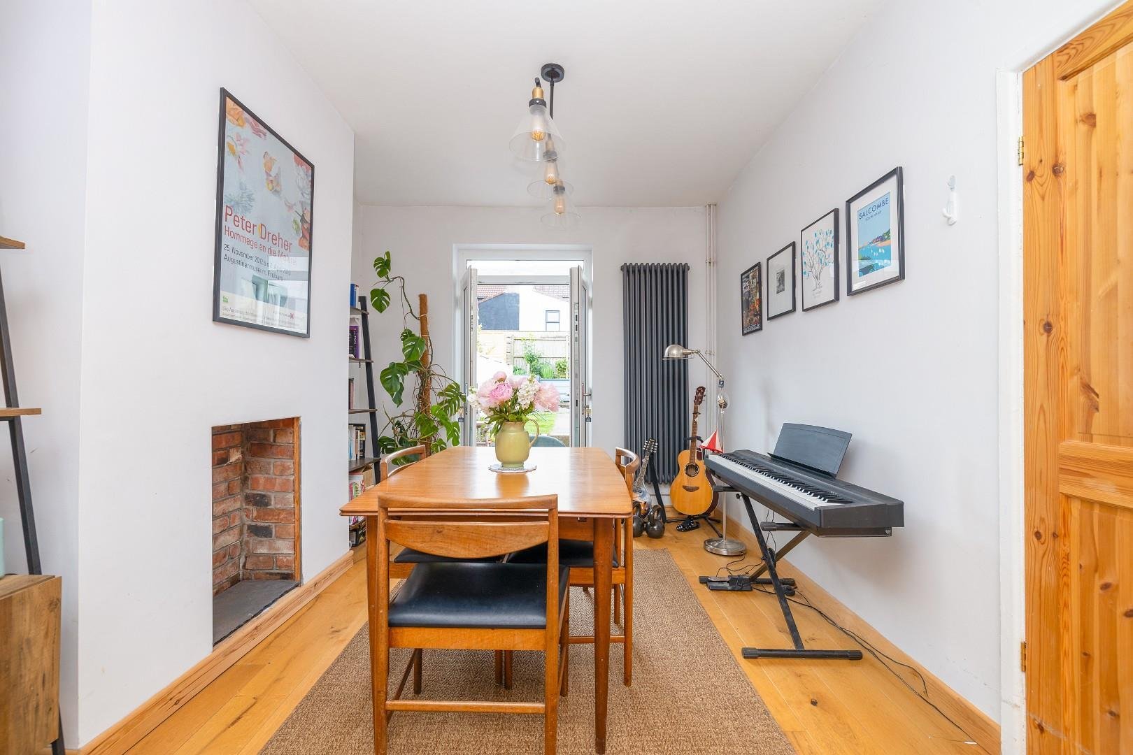 Bloy street easton 33954216 00004 cd7 a1022