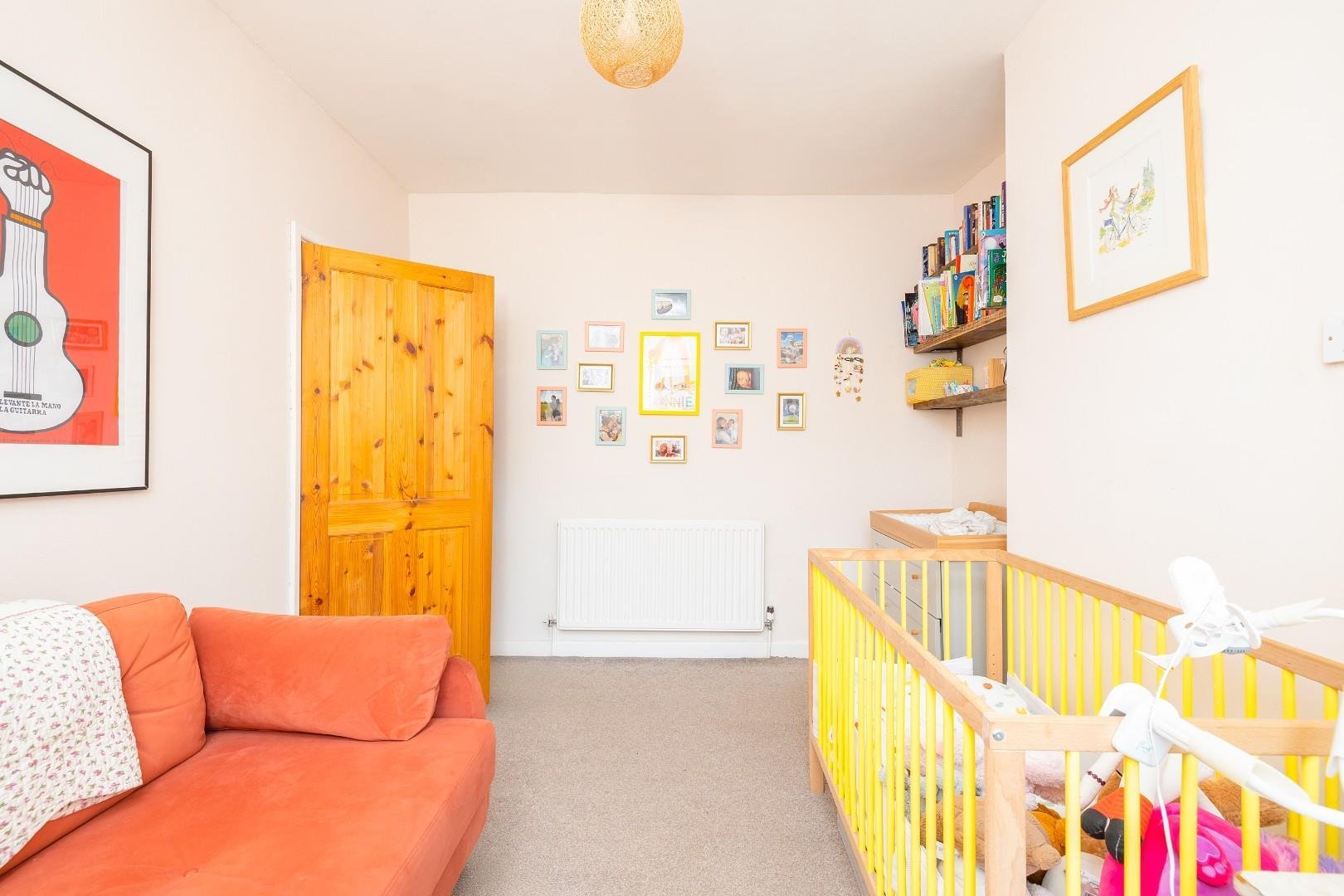 Bloy street easton 33954216 00023 cd7 a1077