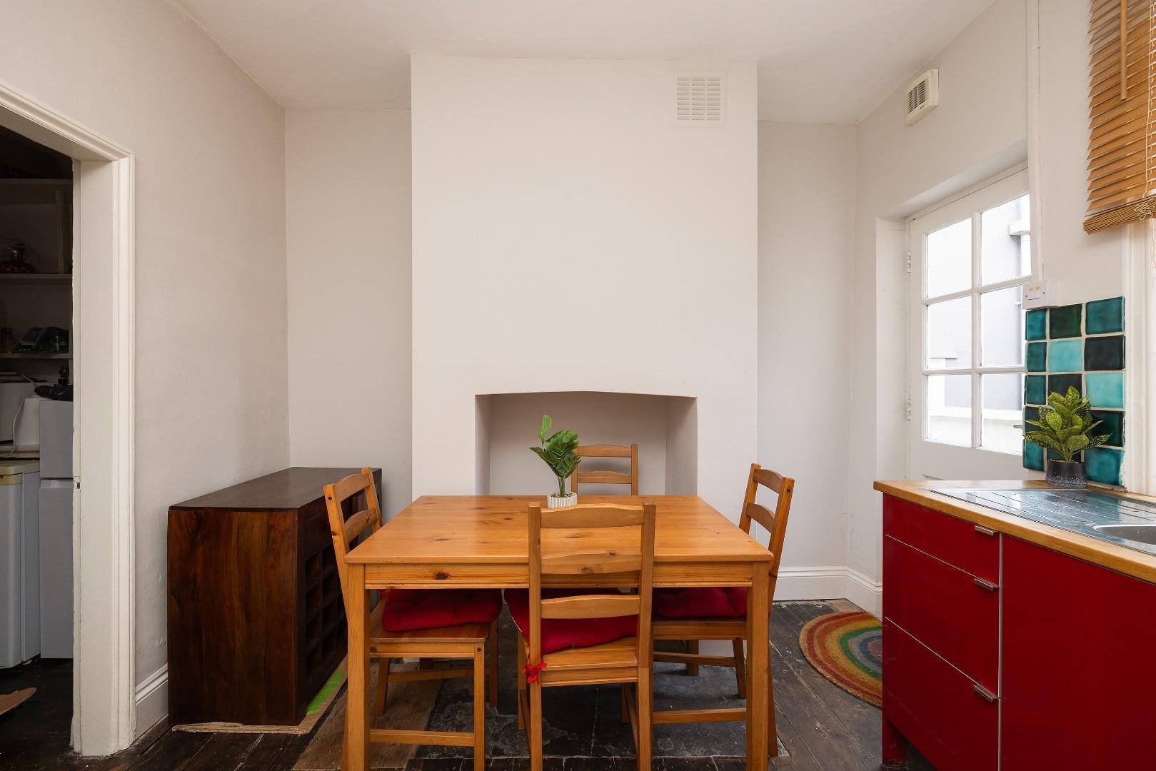 Bower ashton terrace ashton 34370053 char5289