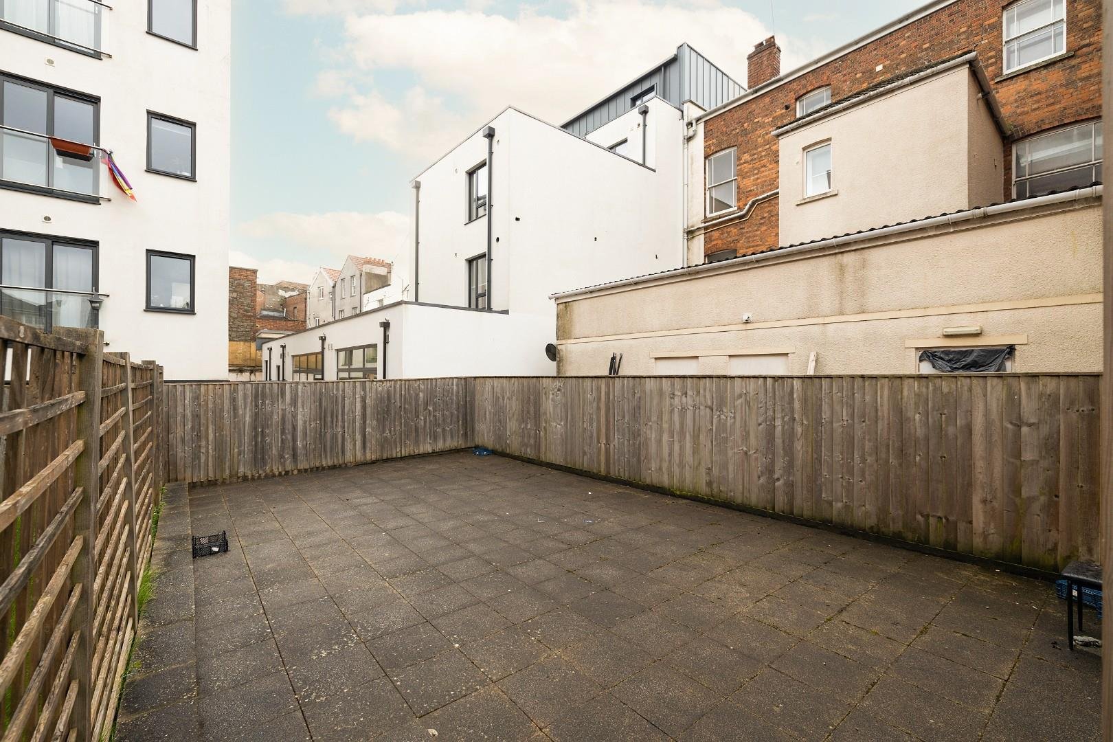 Braggs lane old market 33566276 cd7 a5356 1