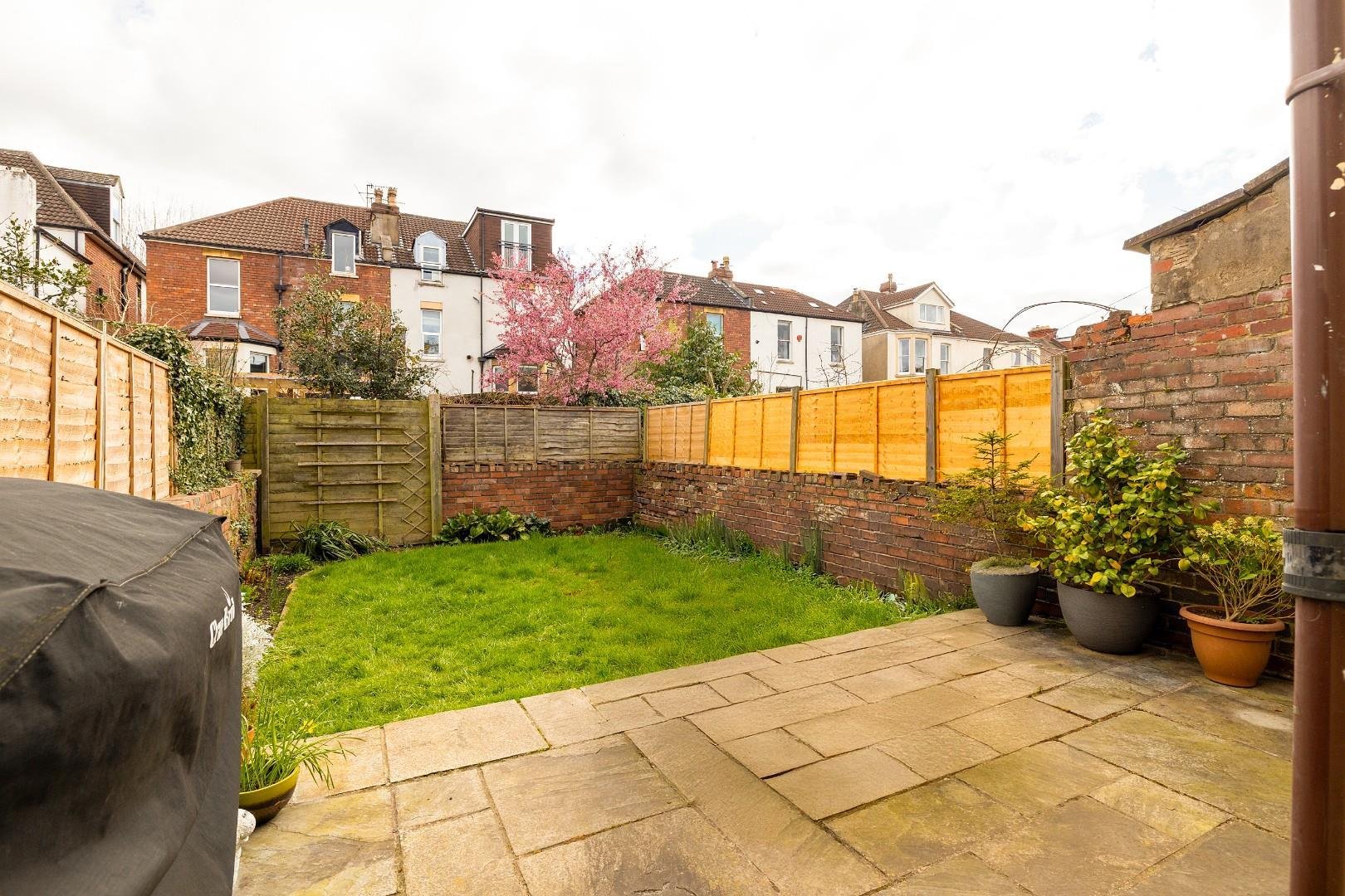 Brecknock road knowle 33752896 cd7 a2950
