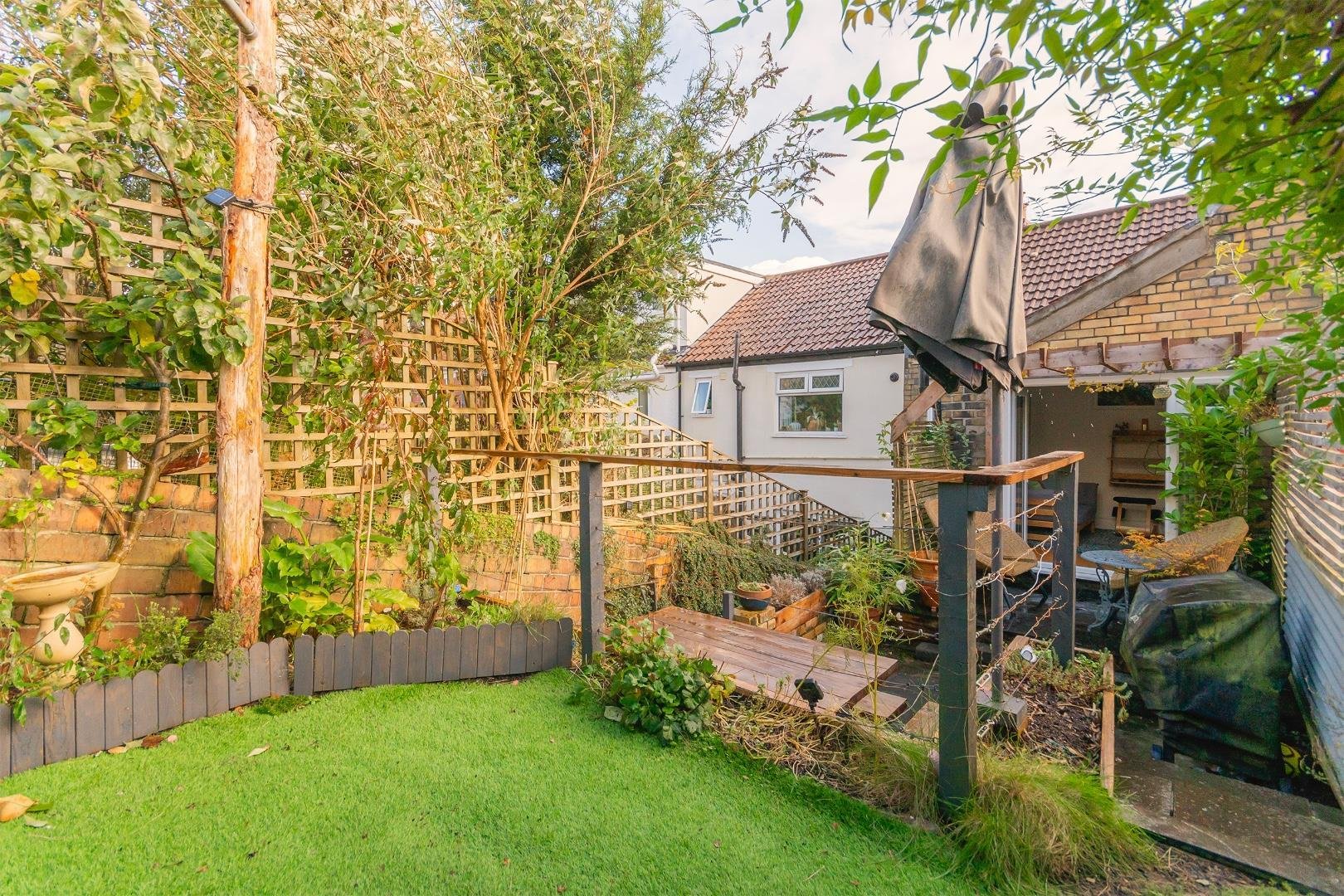 Brendon road windmill hill 33007399 daornodnerb74 external g