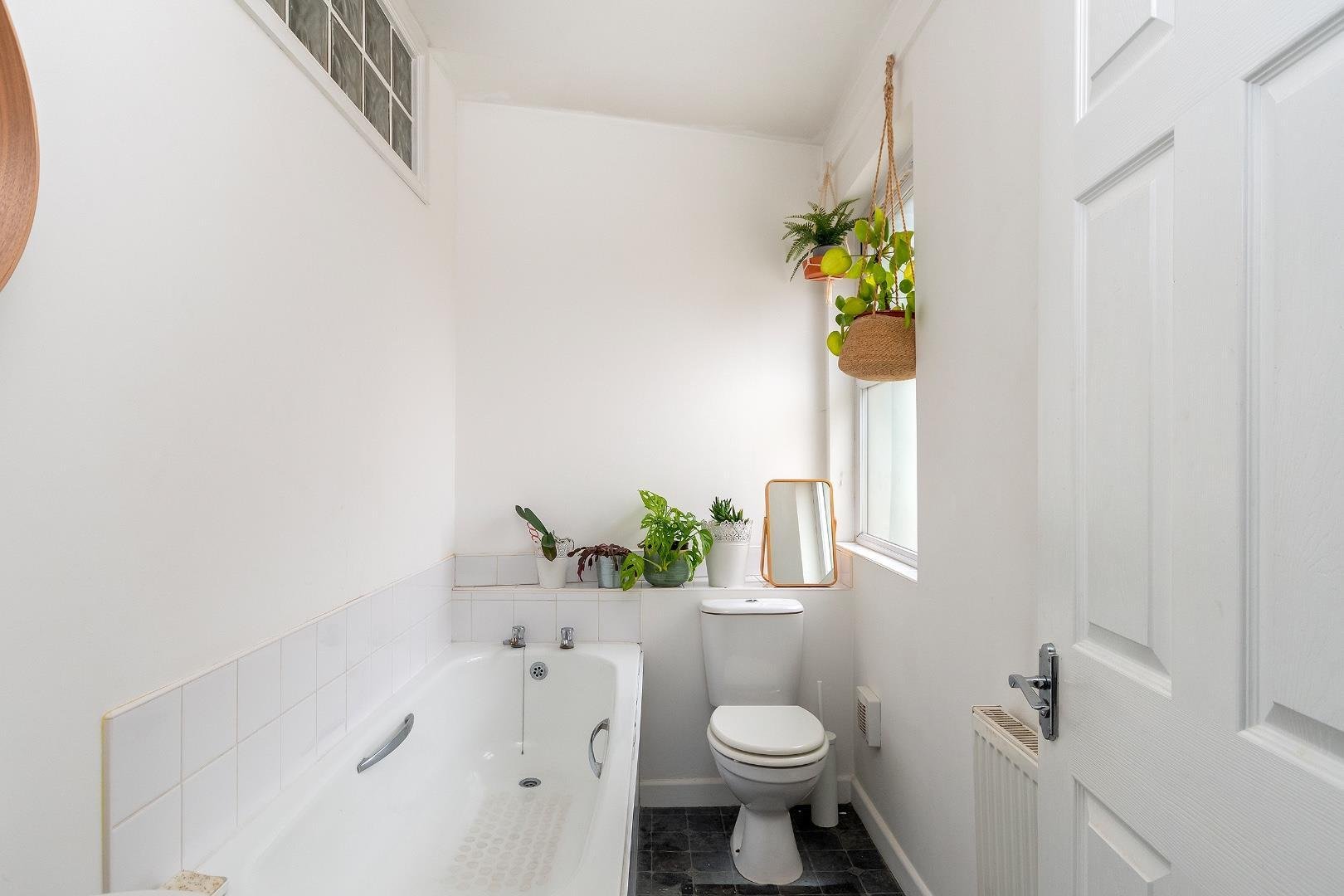 British road bedminster 33739411 1 b7 r4 br bathroom b