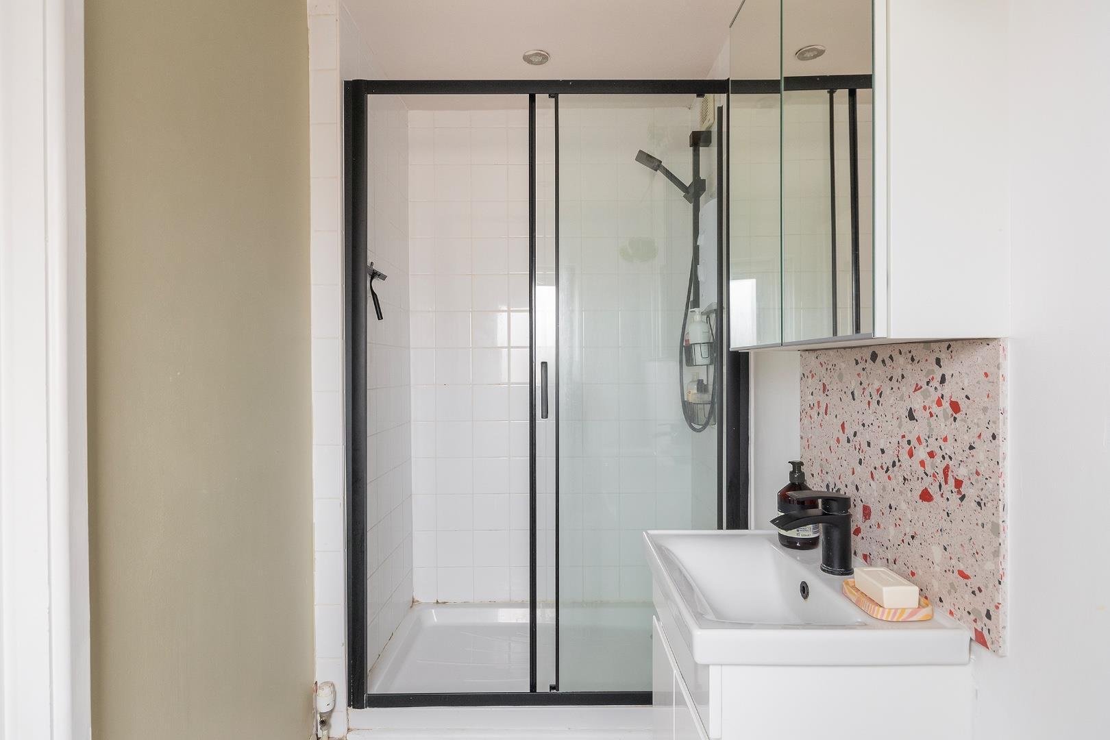 British road bedminster 33739411 1 b7 r4 br ensuite b