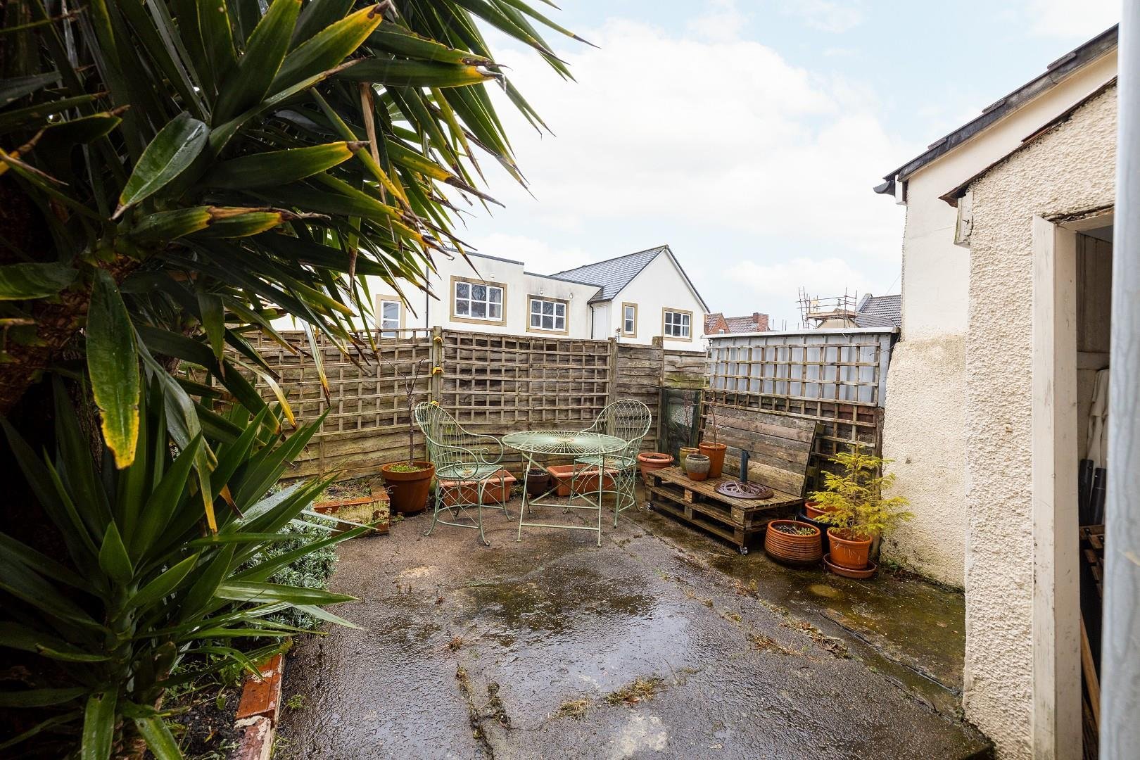 British road bedminster 33740089 cd7 a9946