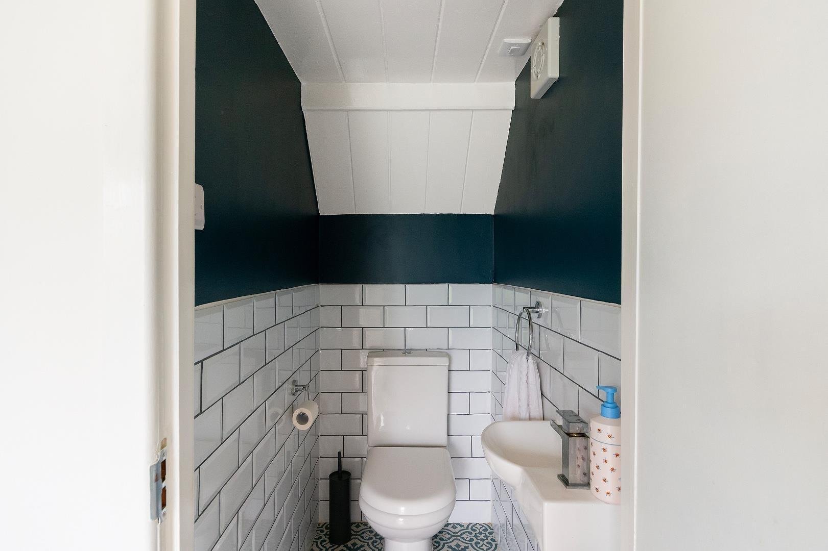 Brixham road bedminster 34367781 3 b8 rbr wc a