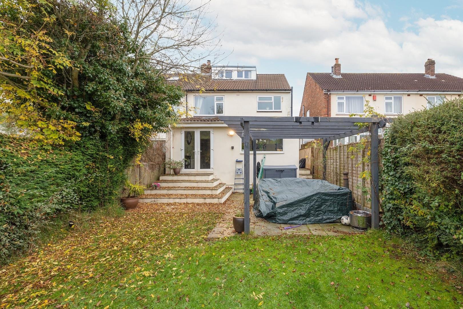 Bromley heath road downend 33515456 cd7 a8525