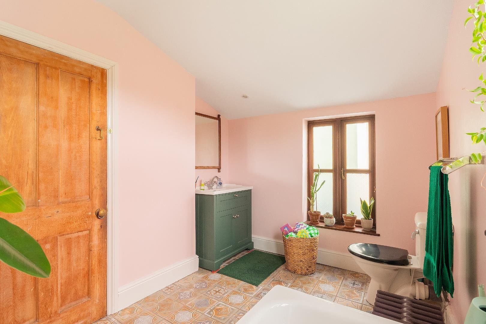 Bromley road ashley down 34791180 4 b8 rad bathroom a
