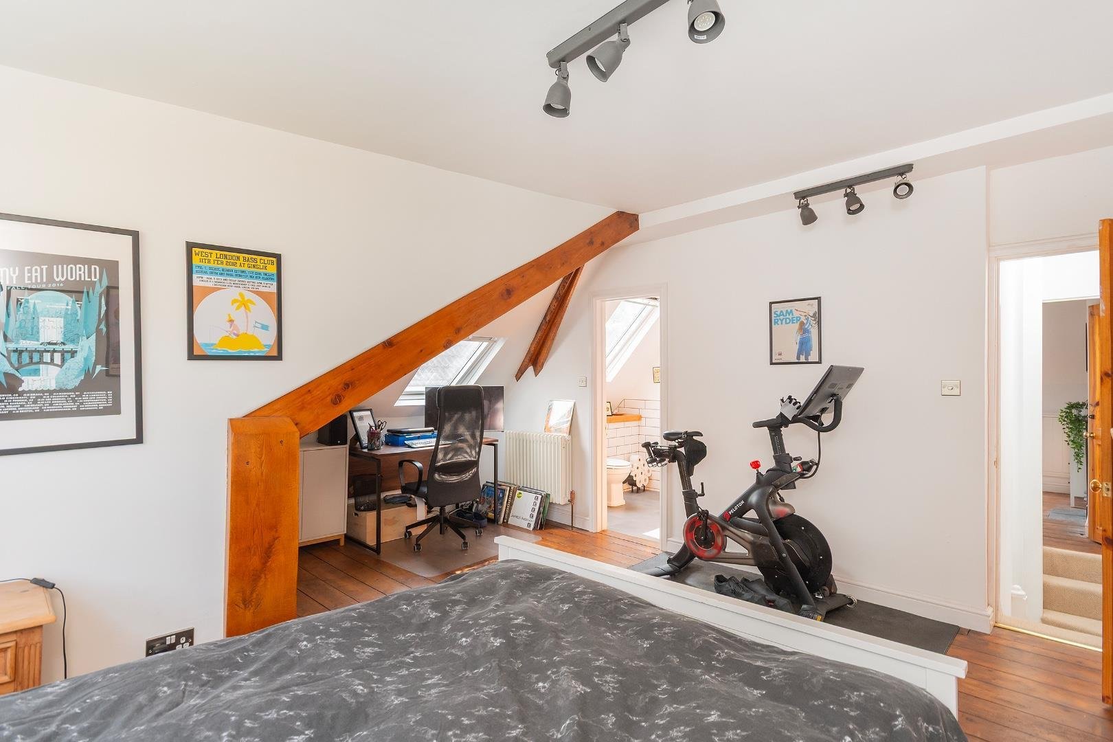 Bushy park totterdown 33934220 2 b5 ptn bedroom a
