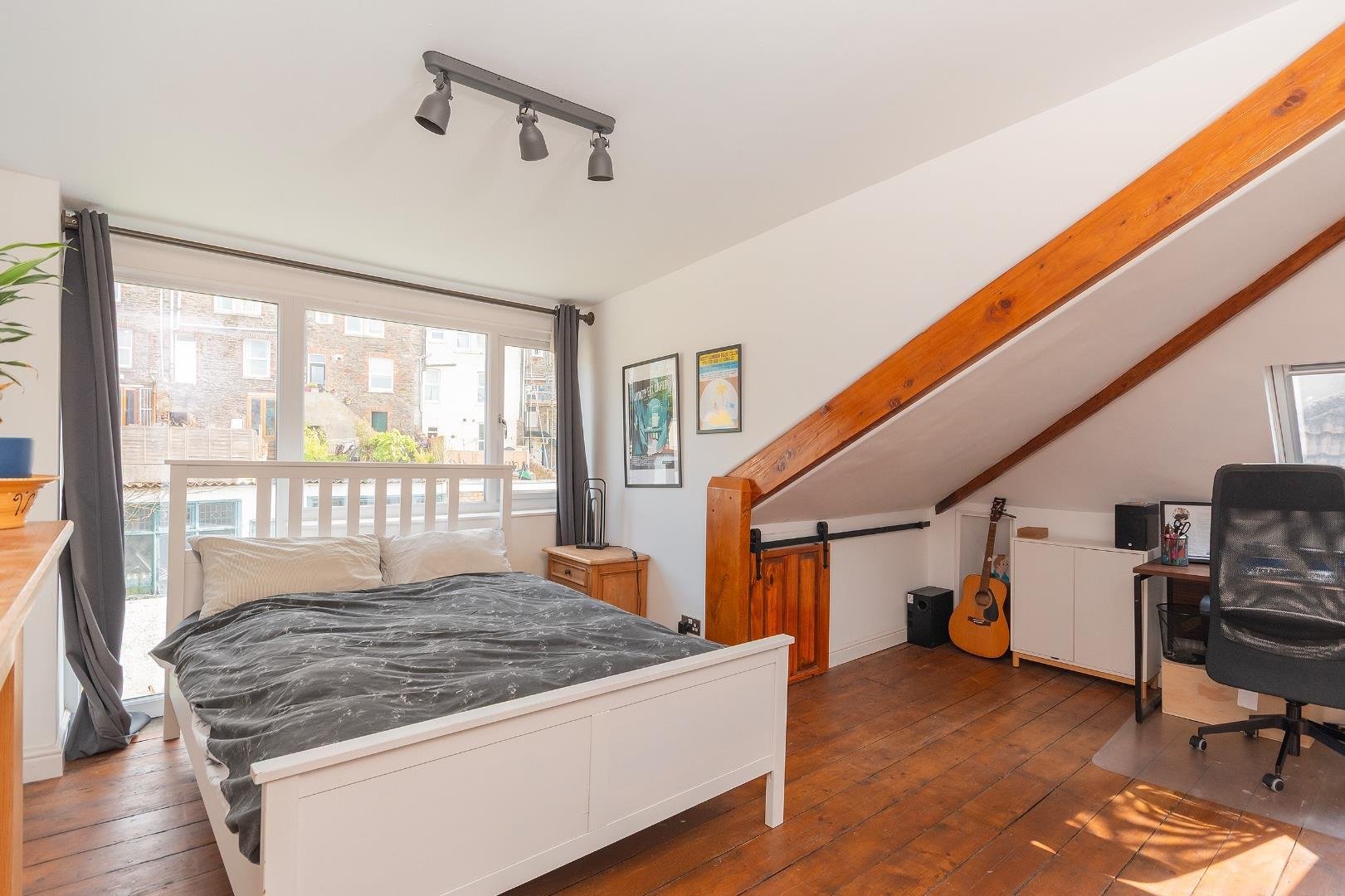 Bushy park totterdown 33934220 2 b5 ptn bedroom b