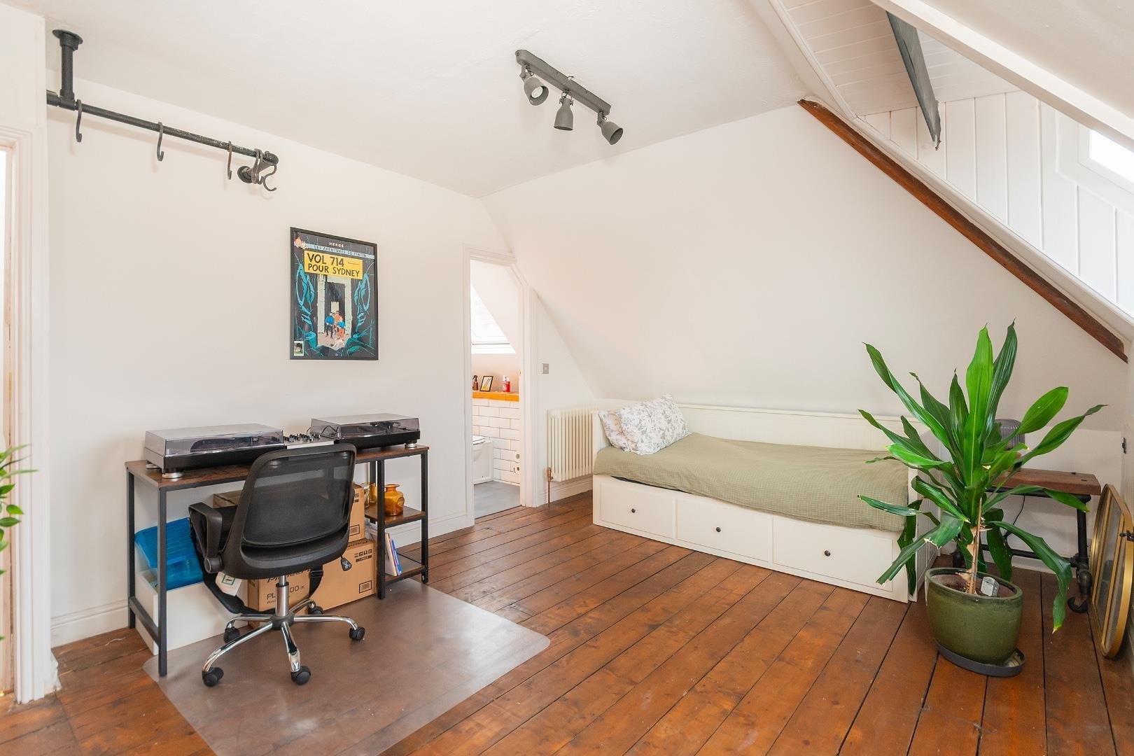 Bushy park totterdown 33934220 2 b5 ptn bedroom c