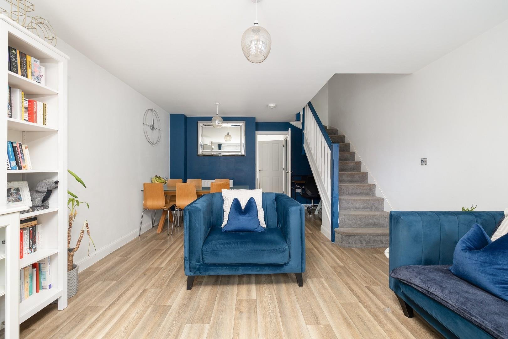 Casey close knowle 33625963 cd7 a0509