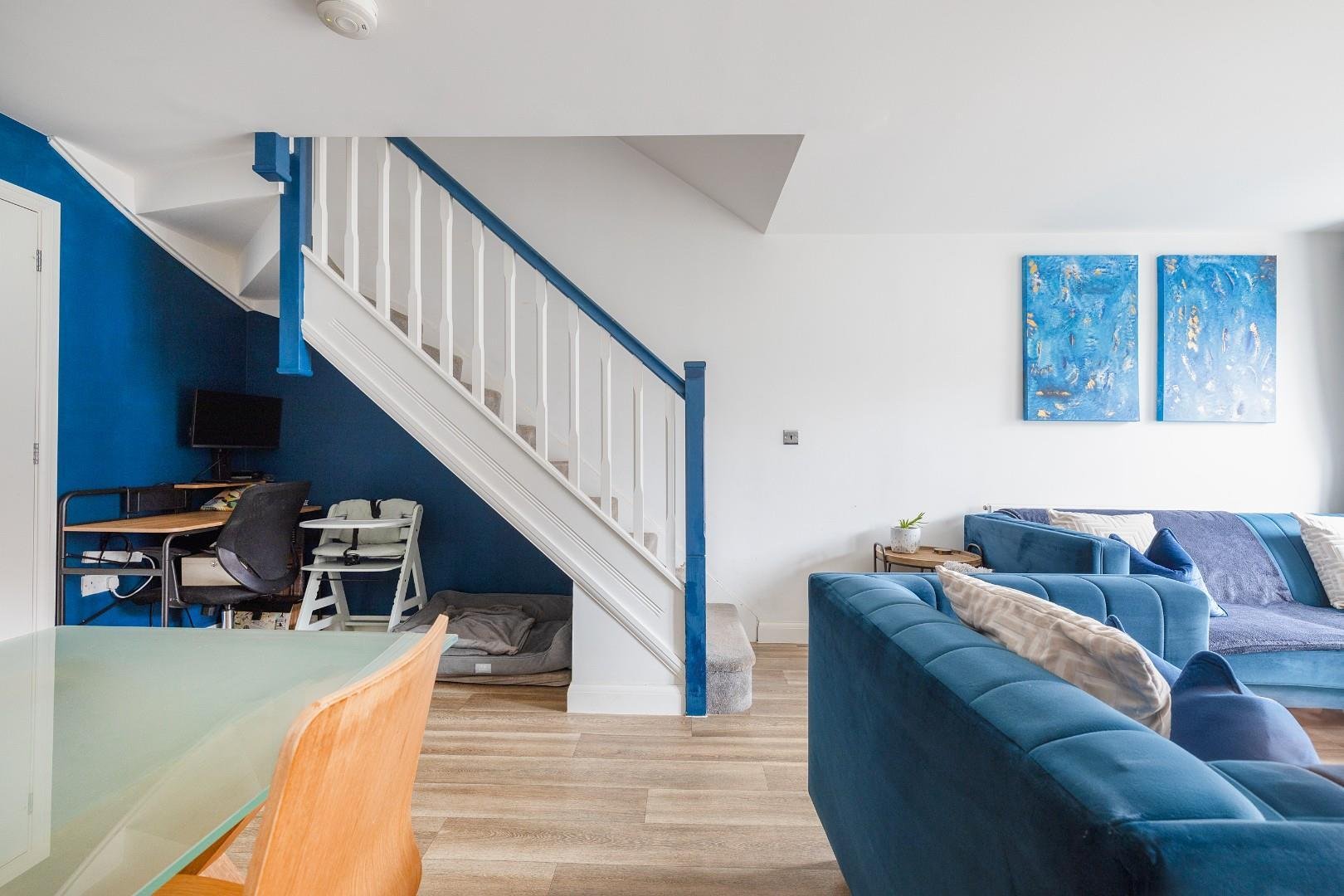 Casey close knowle 33625963 cd7 a0512