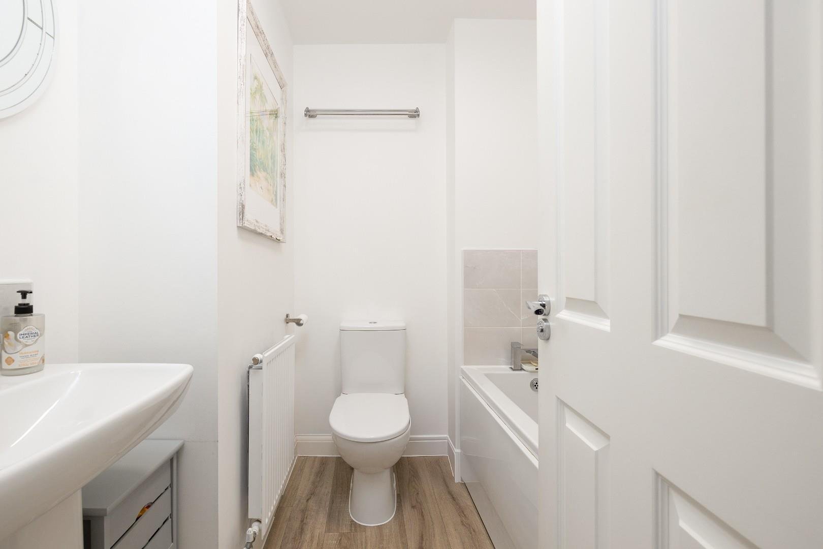 Casey close knowle 33625963 cd7 a0524